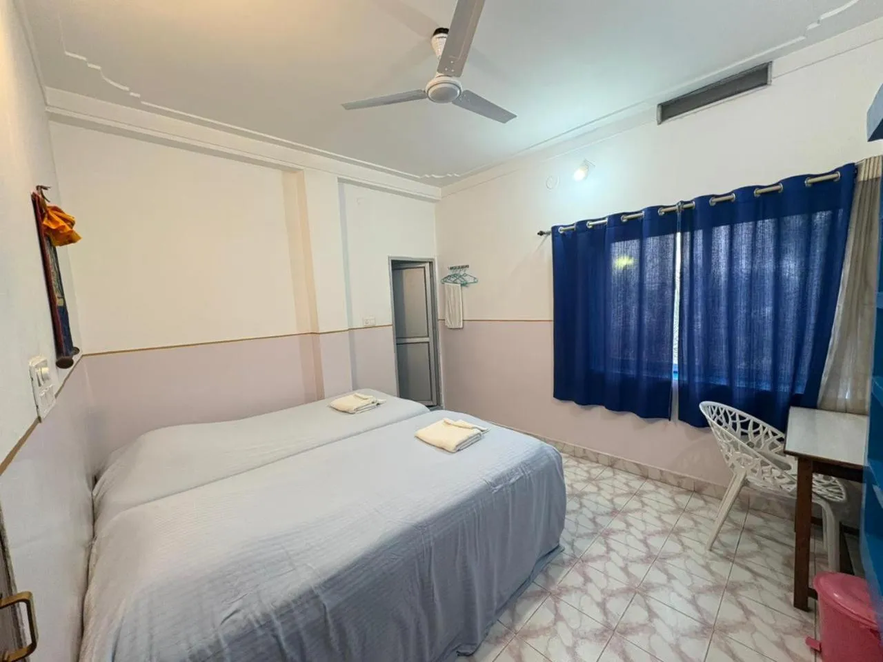 Property building, Bed in Tara Guest House