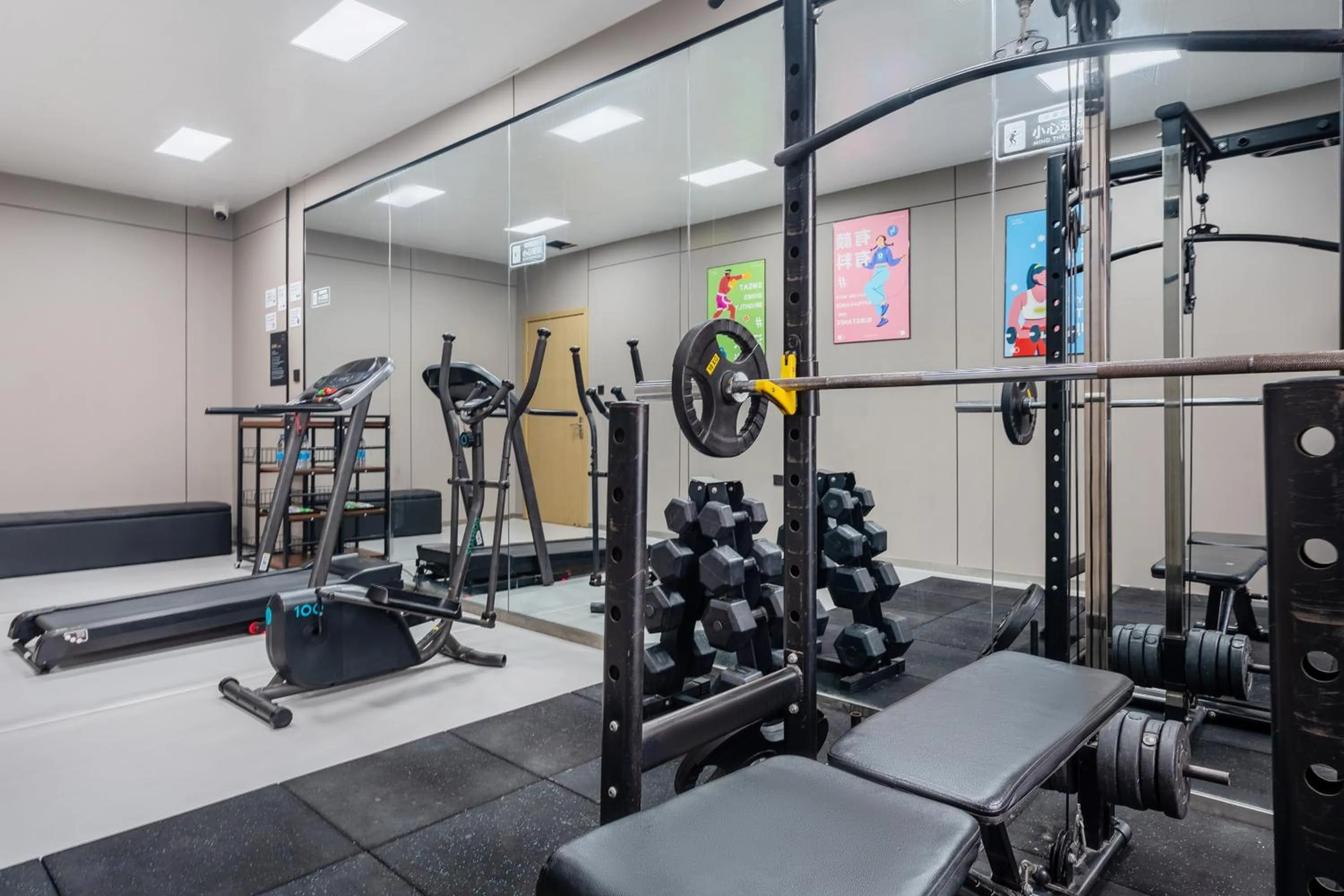 Fitness centre/facilities in Rezen Select Shanghai International Resort