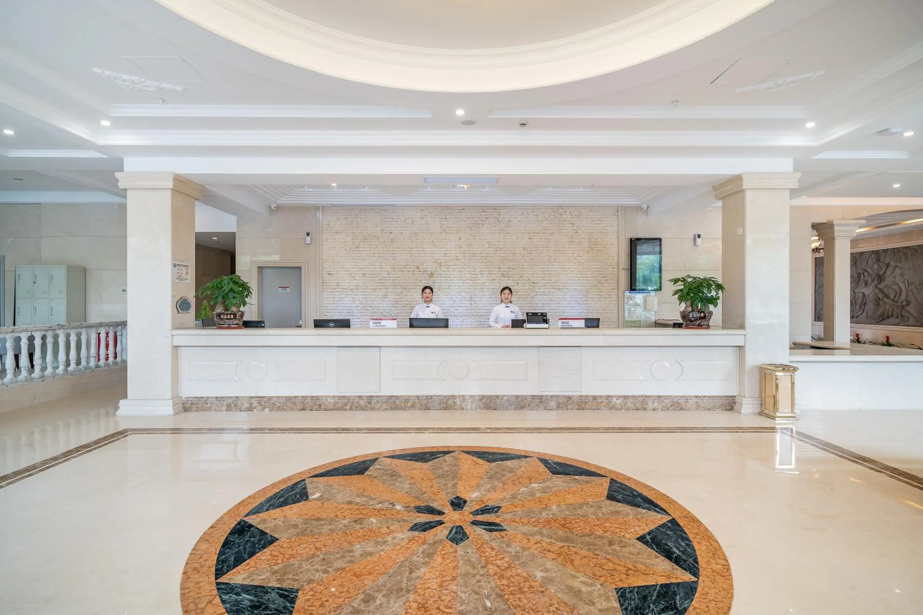 Lobby or reception in Rezen Select Shanghai International Resort