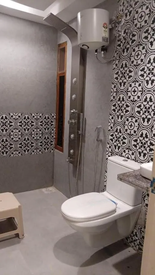 Shower in Jaithri Hotel and Event Centre