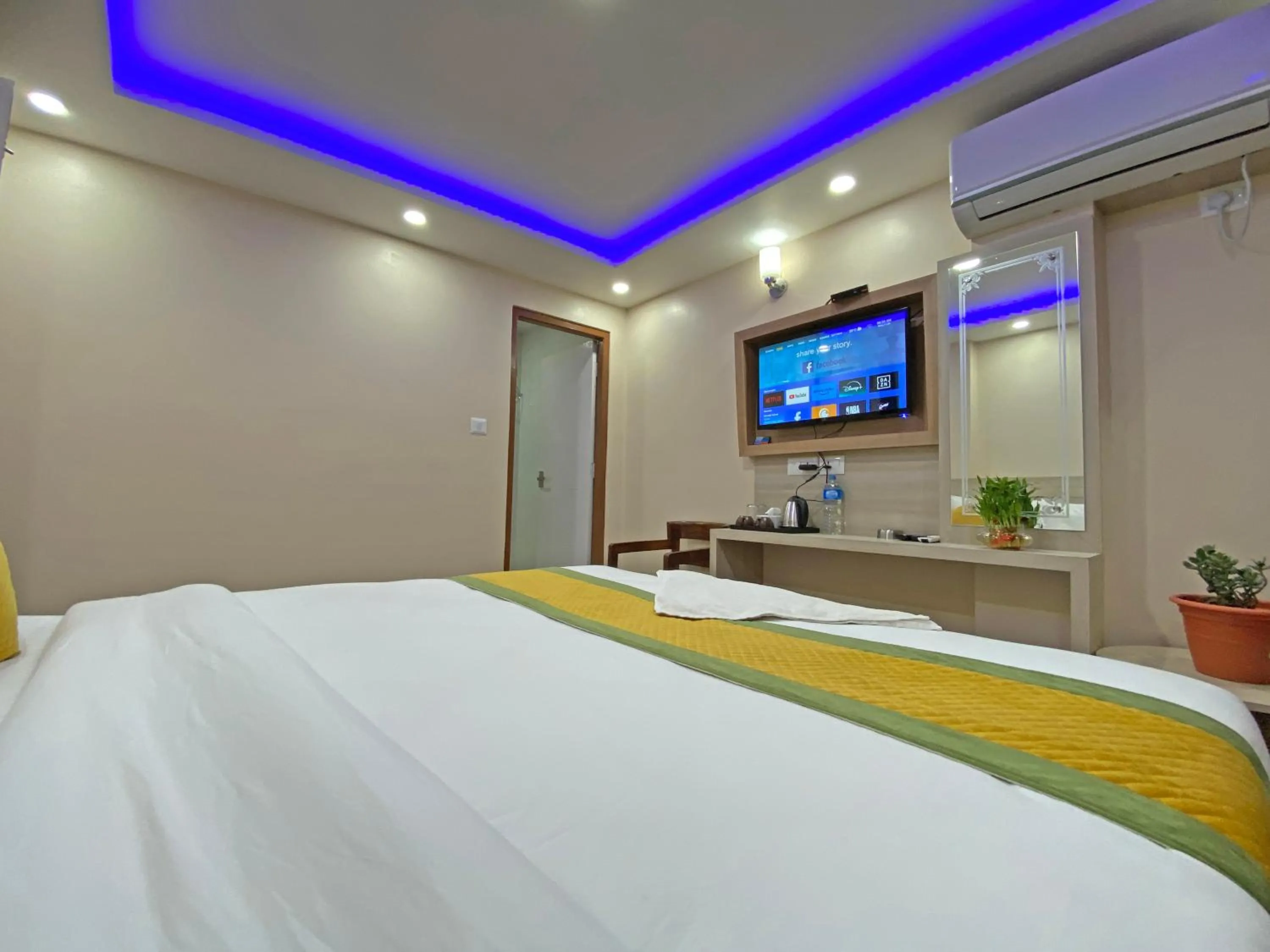 Bed in Hotel Aaradhya