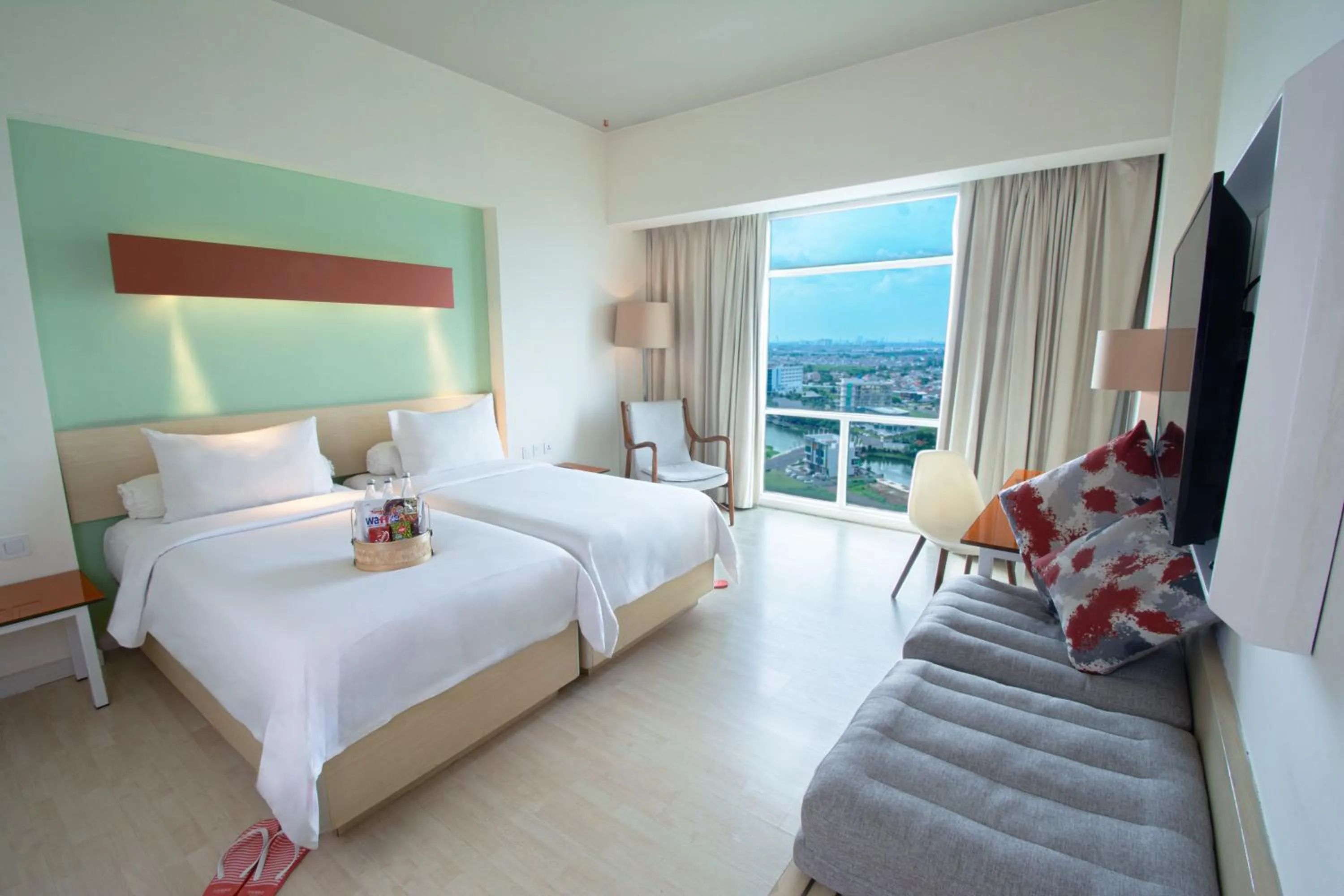 Bed in HARRIS Hotel & Conventions Bekasi