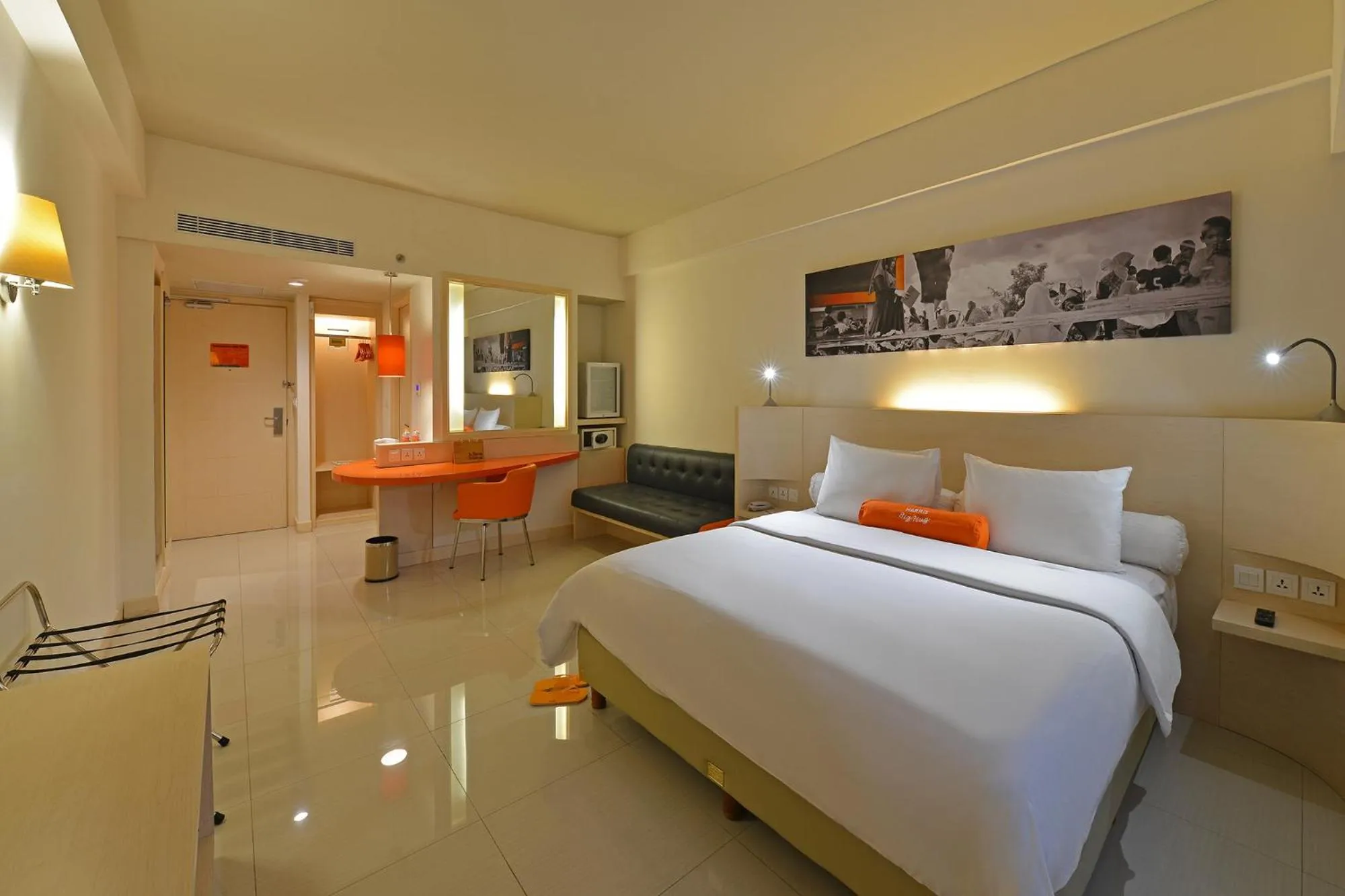 Bedroom, Bed in HARRIS Hotel & Conventions Ciumbuleuit Bandung
