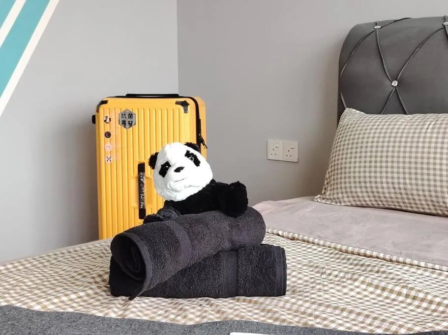 Bed in Almas Studio Couple Netflix 100Mbps BySTAY