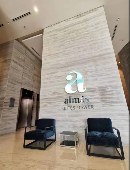 Almas Studio Couple Netflix 100Mbps BySTAY