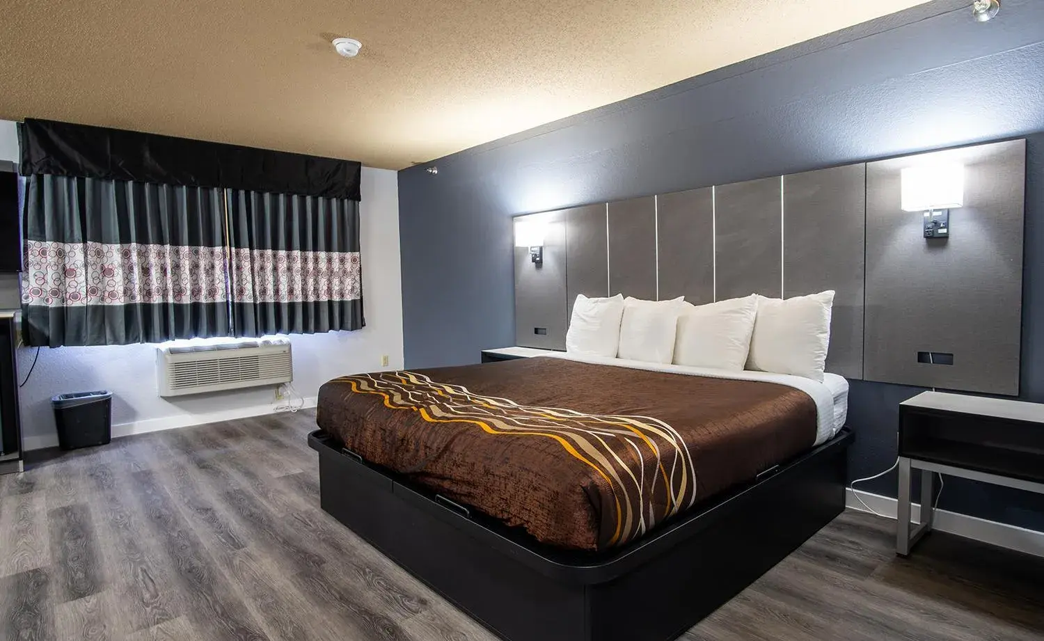 Executive Suite in Coratel Inn and Suites By Jasper Eagan ST Paul Airport & Mall of America Executive Suite in Coratel Inn and Suites By Jasper Eagan ST Paul Airport & Mall of America