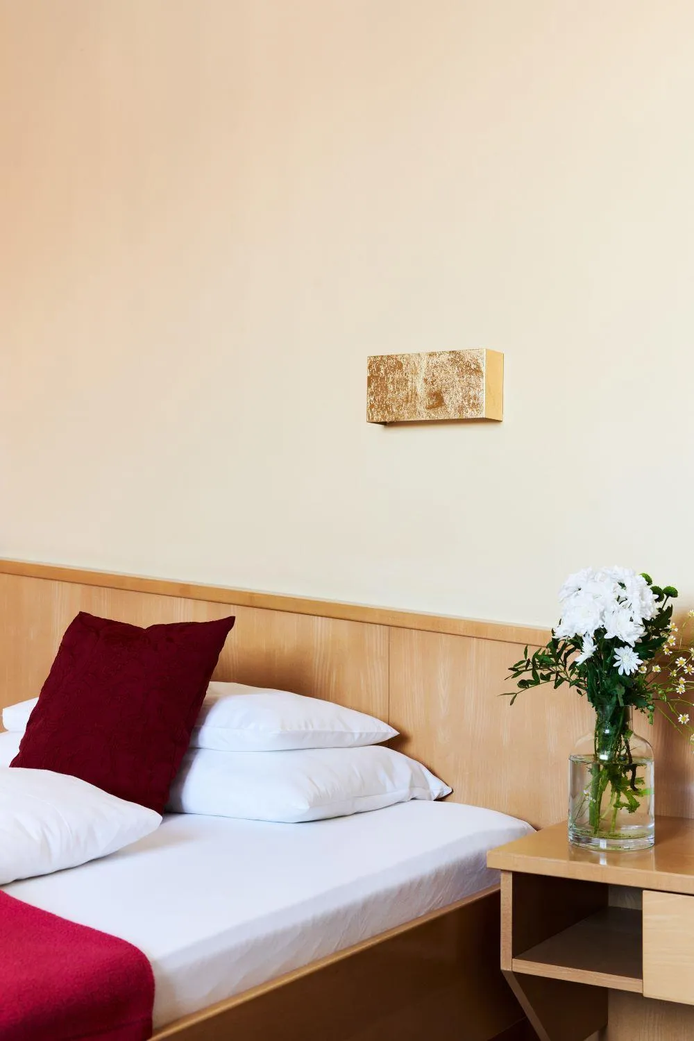 Bed in Hotel Garni Thermenoase