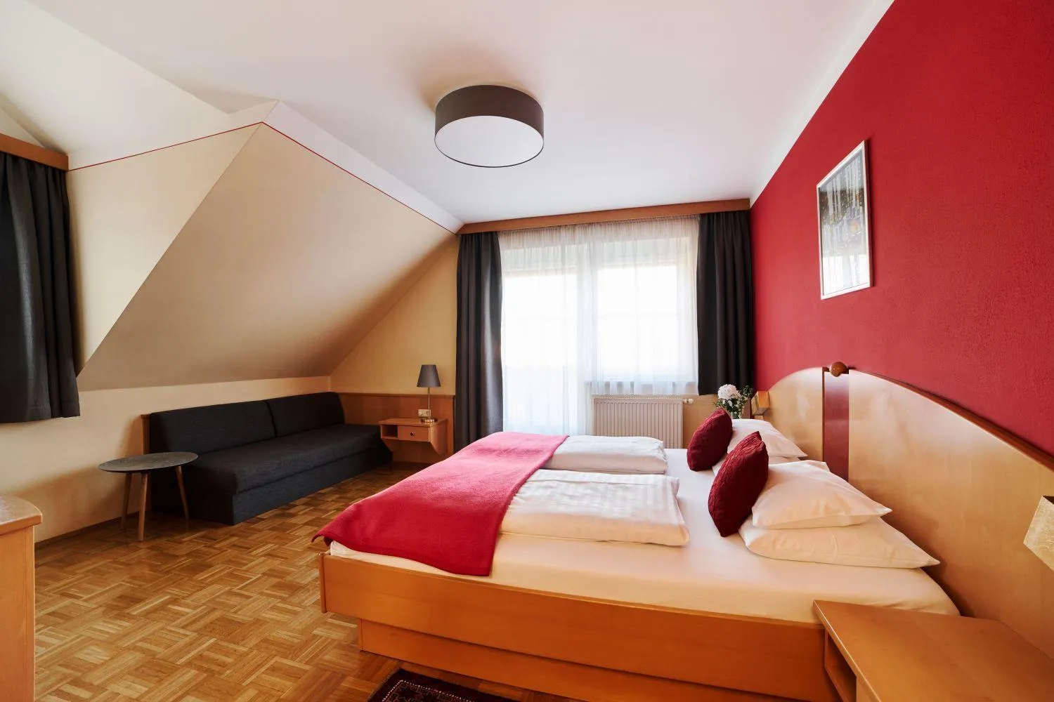 Bed in Hotel Garni Thermenoase