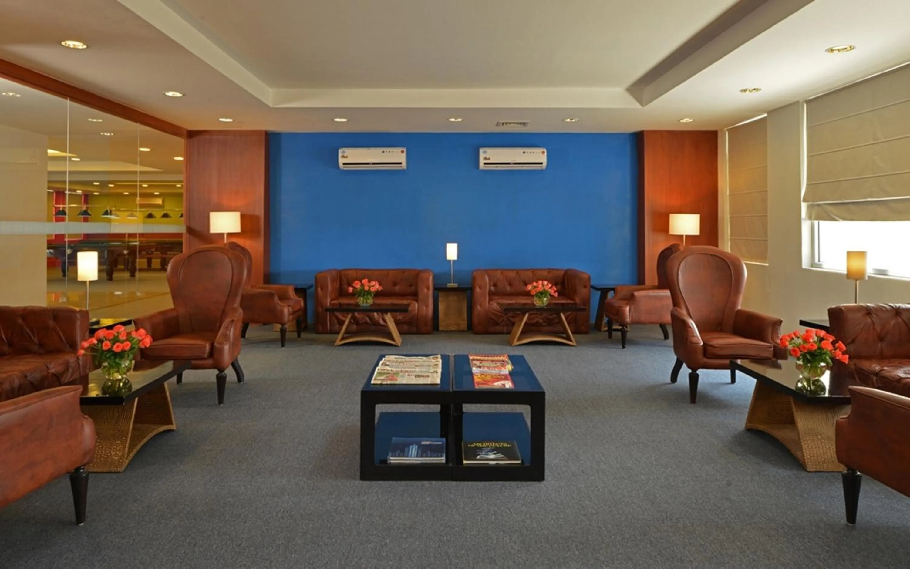 Lounge or bar in Red Fox by Lemon Tree Hotels, Bhiwadi