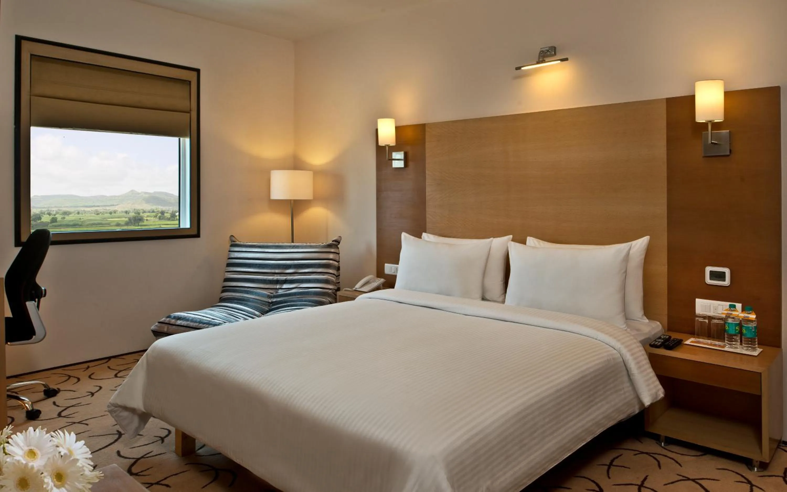 Bedroom in Red Fox by Lemon Tree Hotels, Bhiwadi