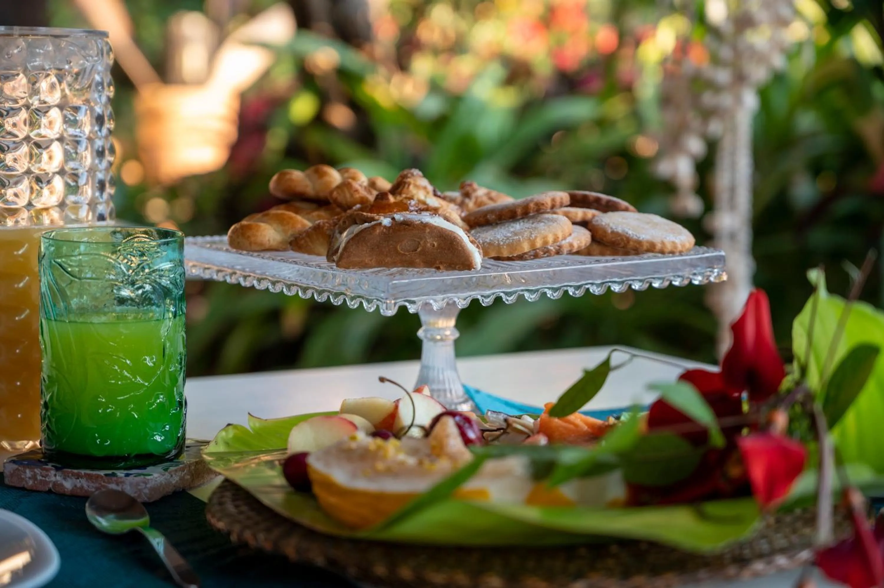 Buffet breakfast in Villa Megna - Green Paradise B&B