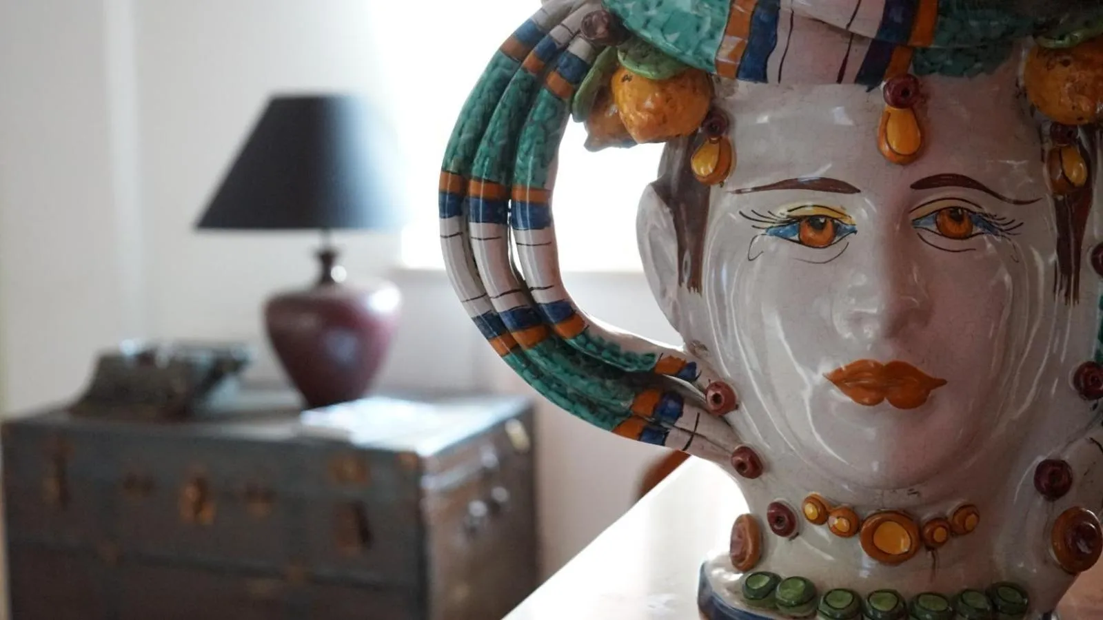 Decorative detail in Villa Megna - Green Paradise B&B