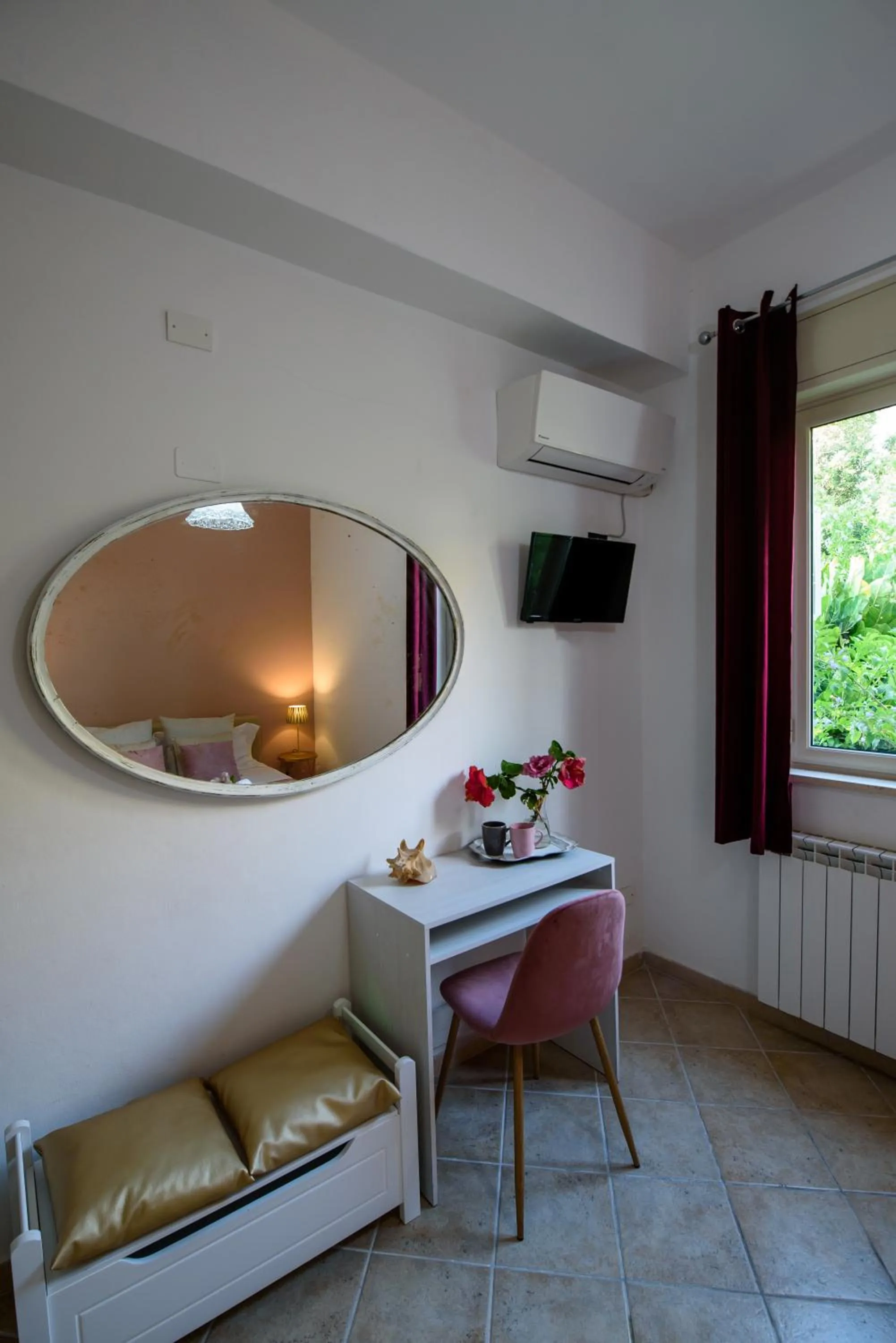 Seating area in Villa Megna - Green Paradise B&B