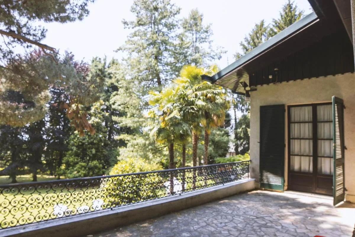 Balcony/Terrace in Villa Sofia luxury home between Como and MIlano