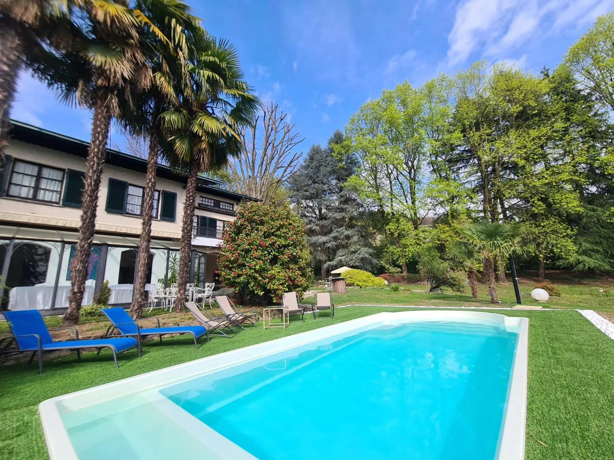 Property building in Villa Sofia luxury home between Como and MIlano