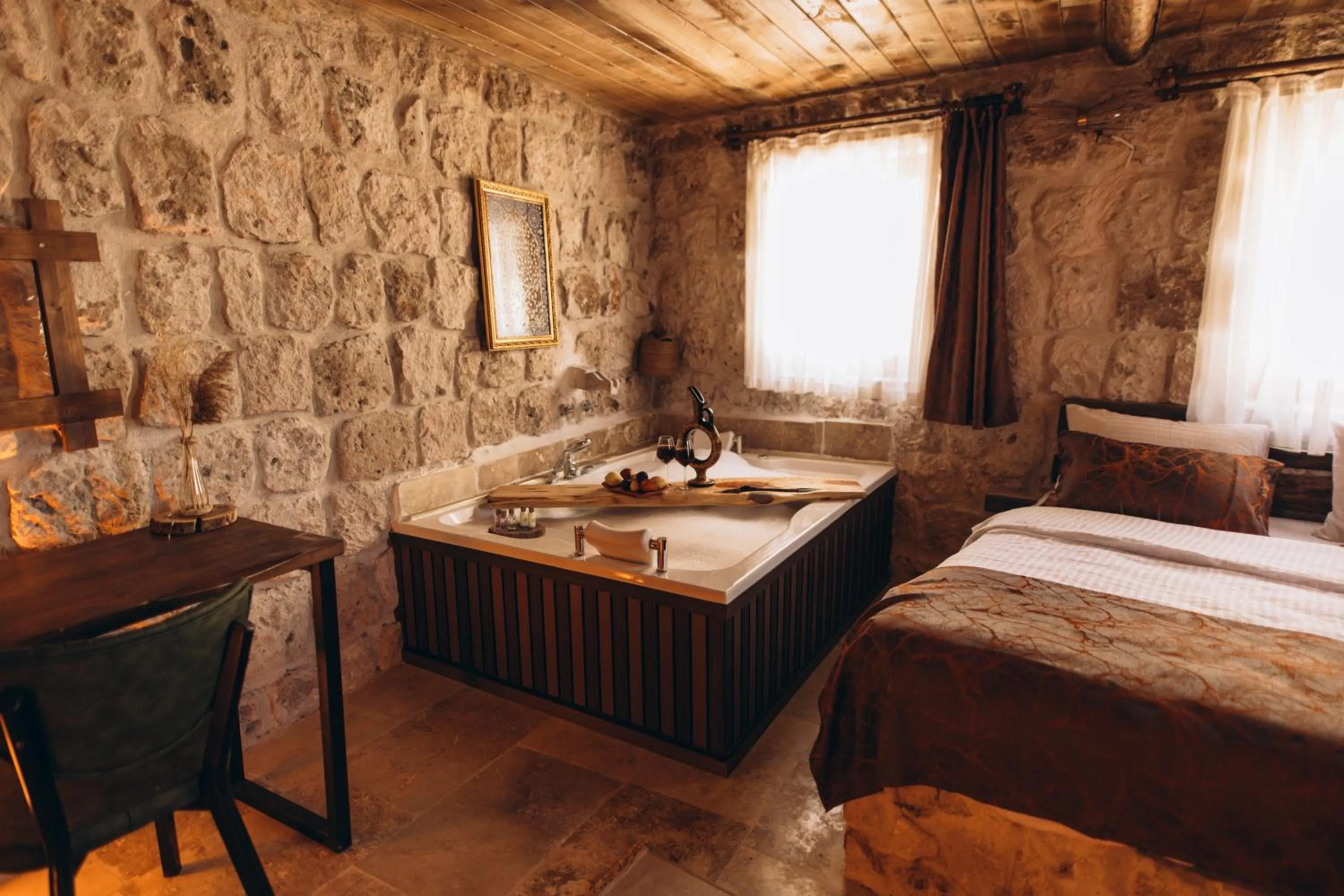 Bedroom, Bed in İsadora Cave Cappadocia
