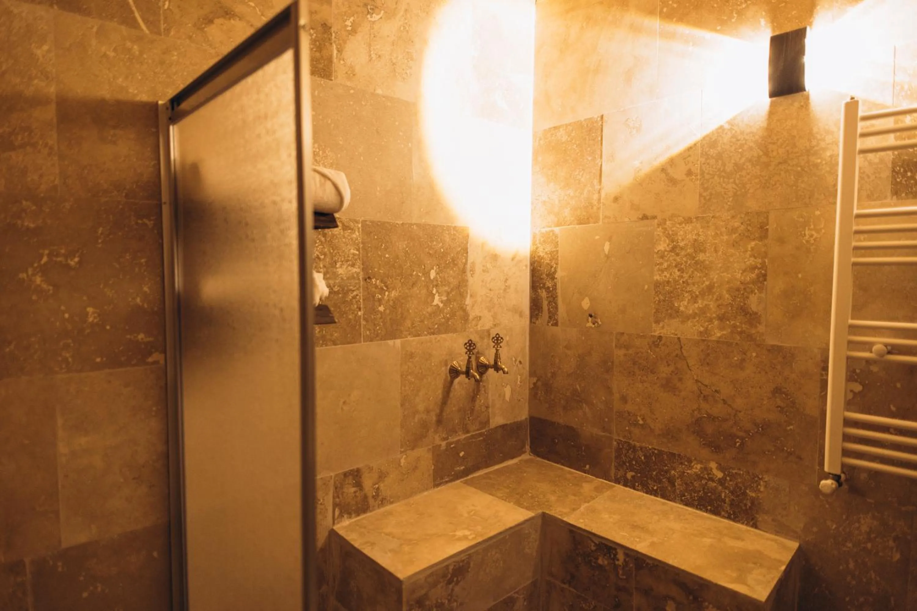 Shower in İsadora Cave Cappadocia