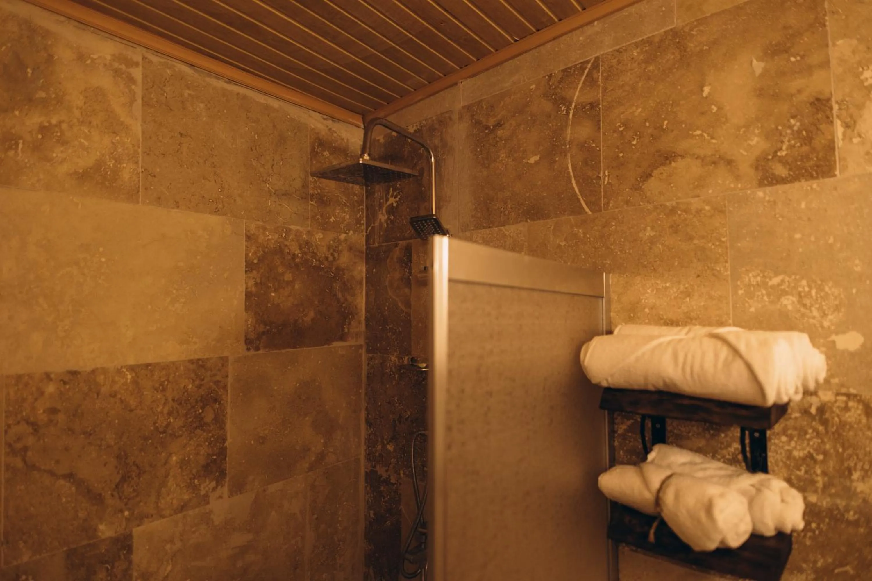 Bathroom in İsadora Cave Cappadocia