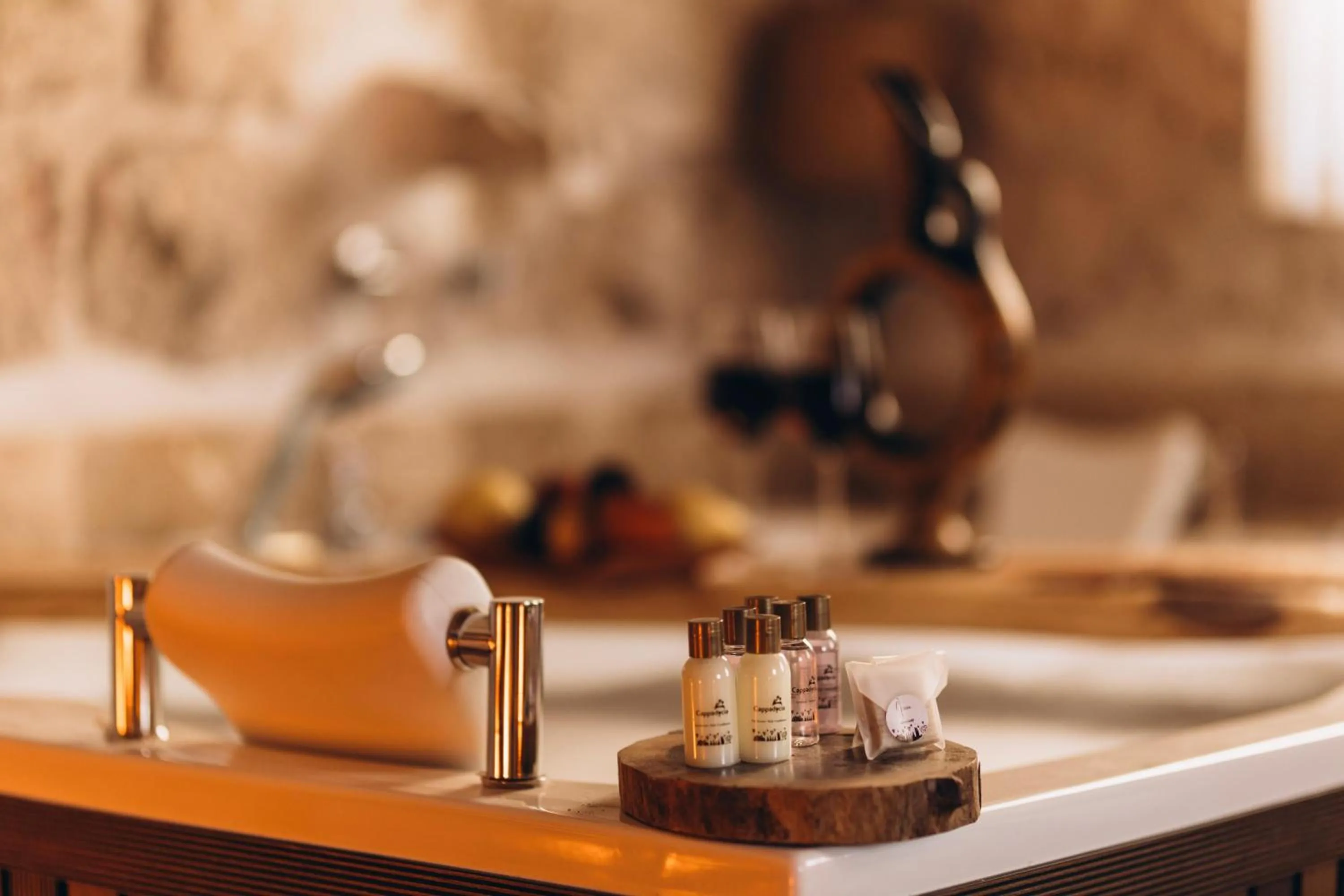 Hot Tub in İsadora Cave Cappadocia