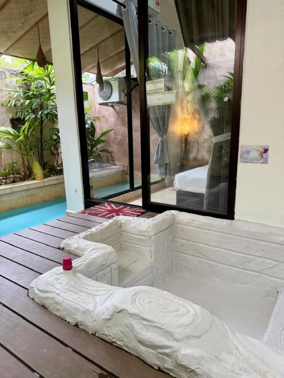 Patio in Ardour Lodge "B" Wing