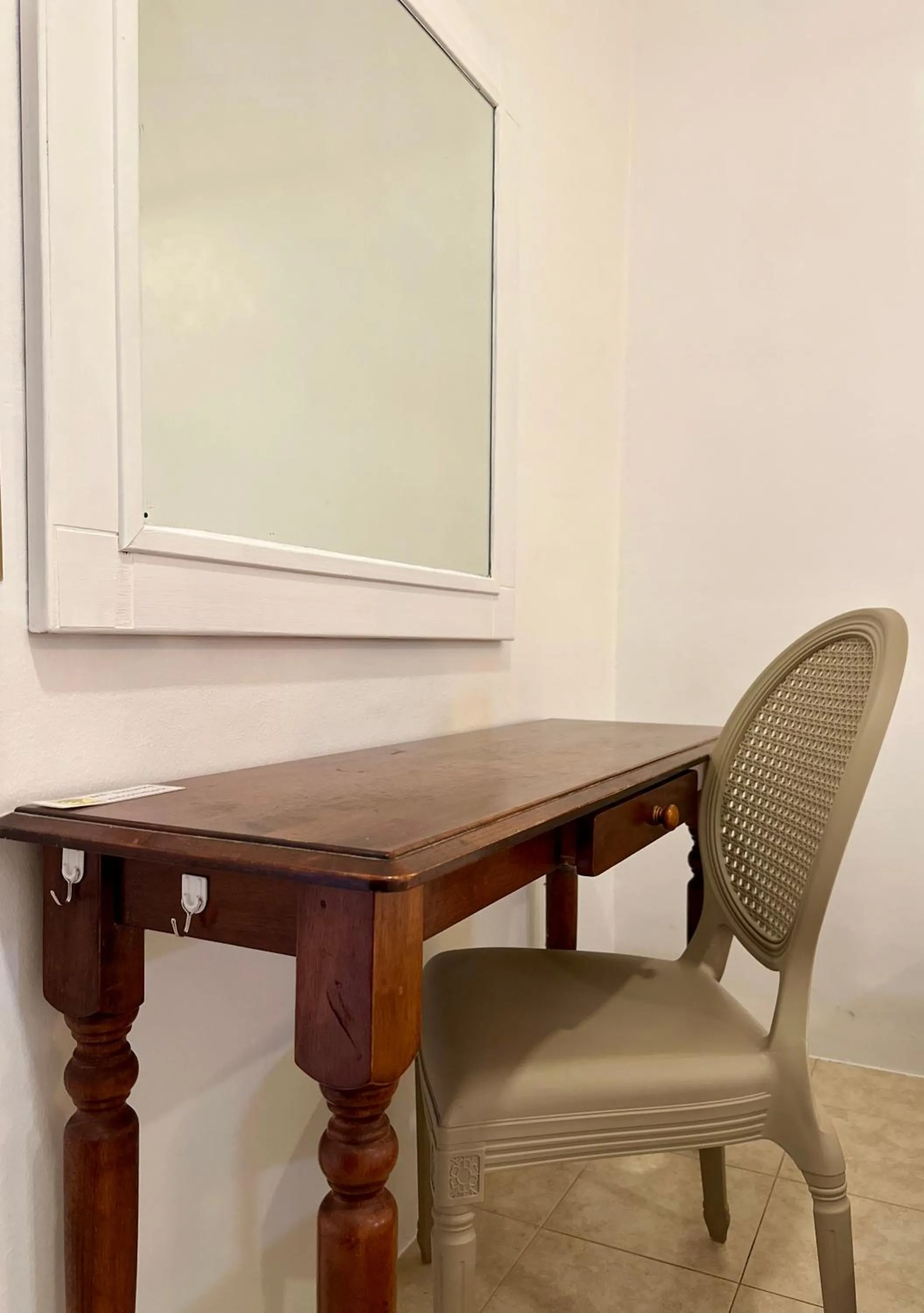 Seating area in Ardour Lodge "B" Wing