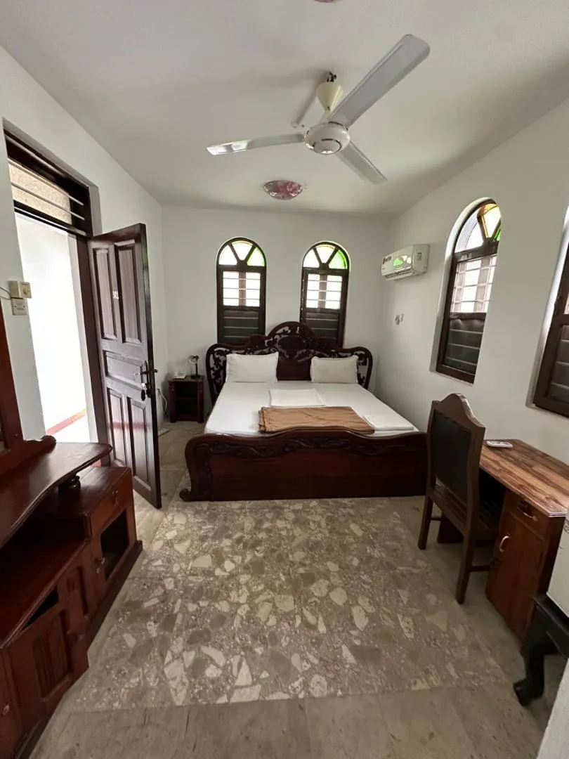 Bedroom in New Funguni Lodge