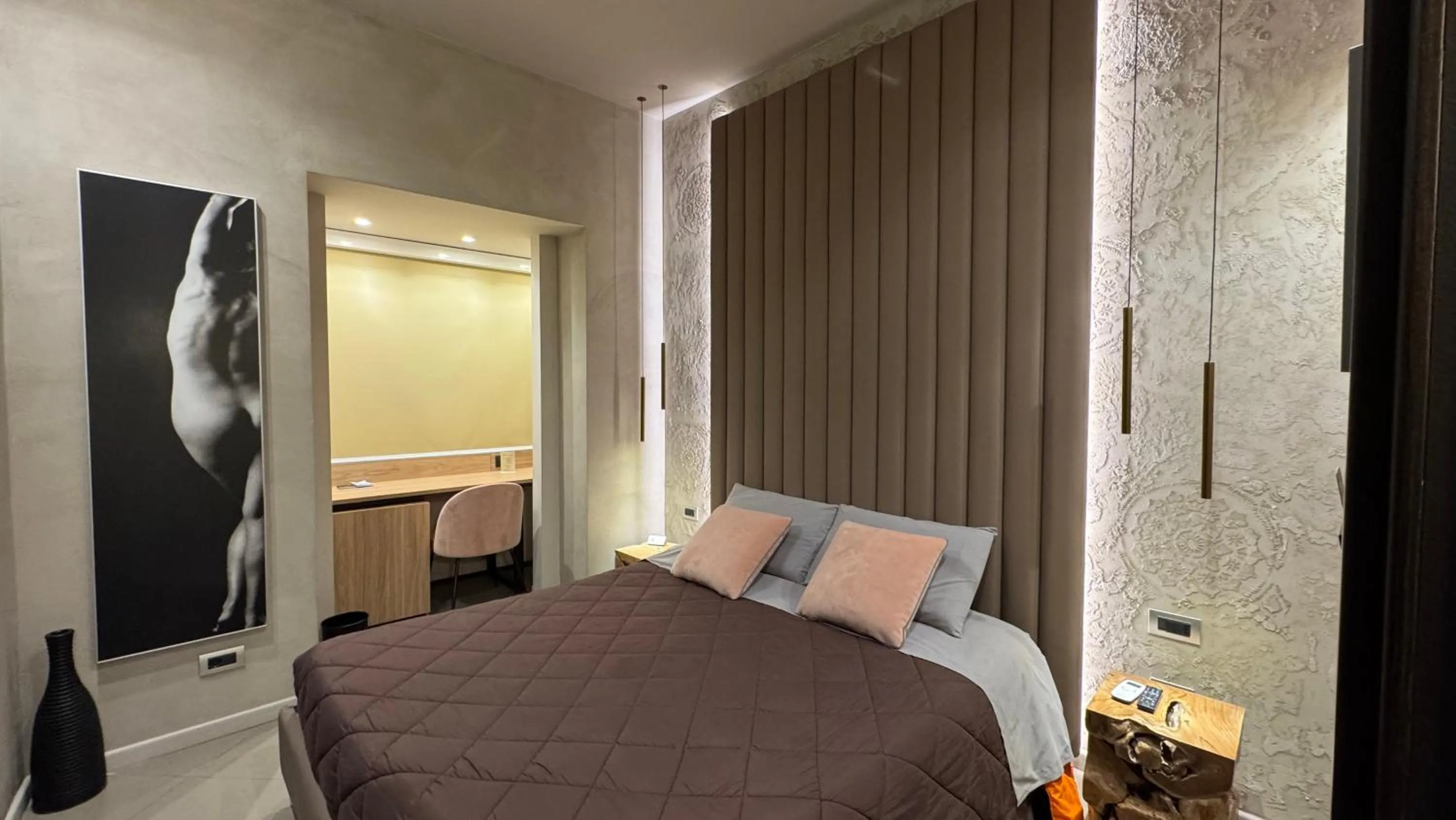 TV and multimedia, Bed in Tropicana Room