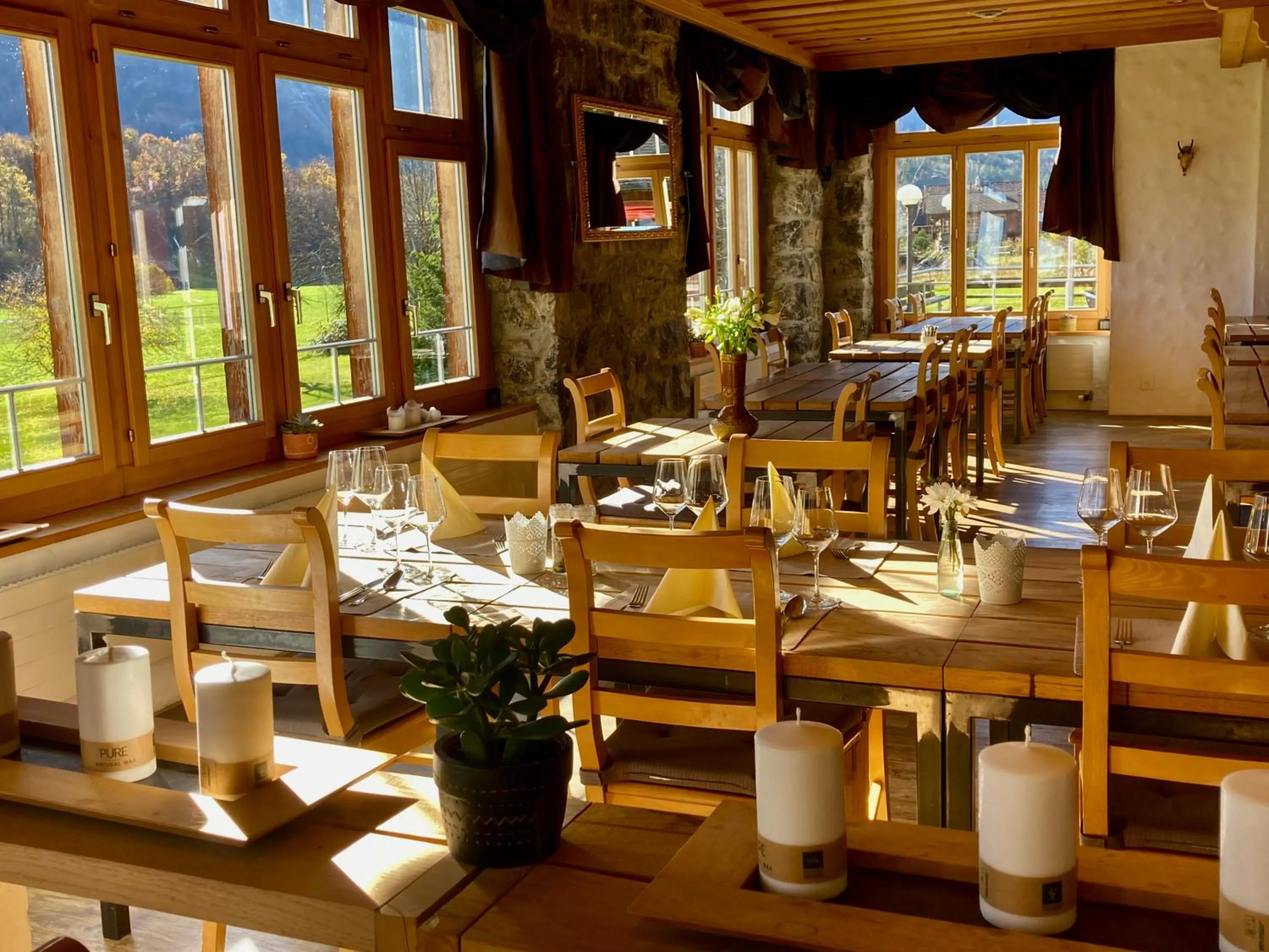 Restaurant/places to eat in Hotel Alpenrose beim Ballenberg