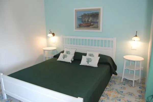 Bedroom, Bed in Marina del Cantone Chalet