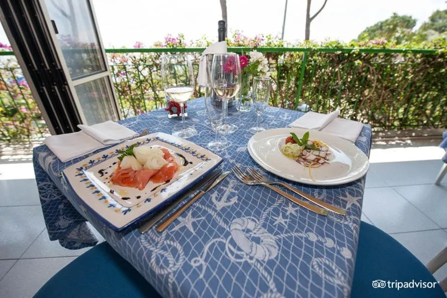 Food in Marina del Cantone Chalet