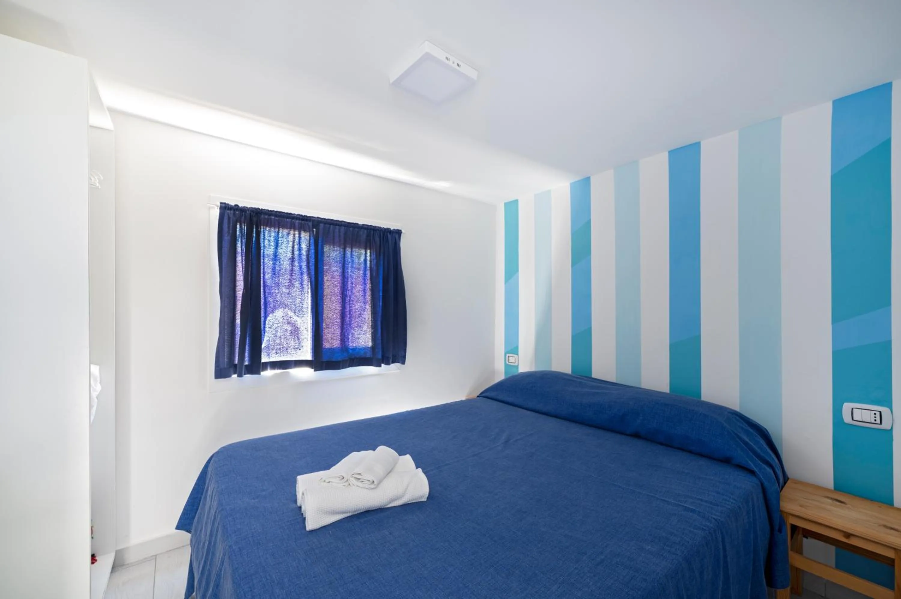 Bedroom, Bed in Marina del Cantone Chalet