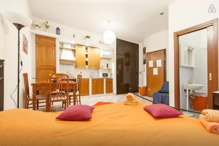 Living room, Bed in San Giovanni In Laterano Daniela Apartment