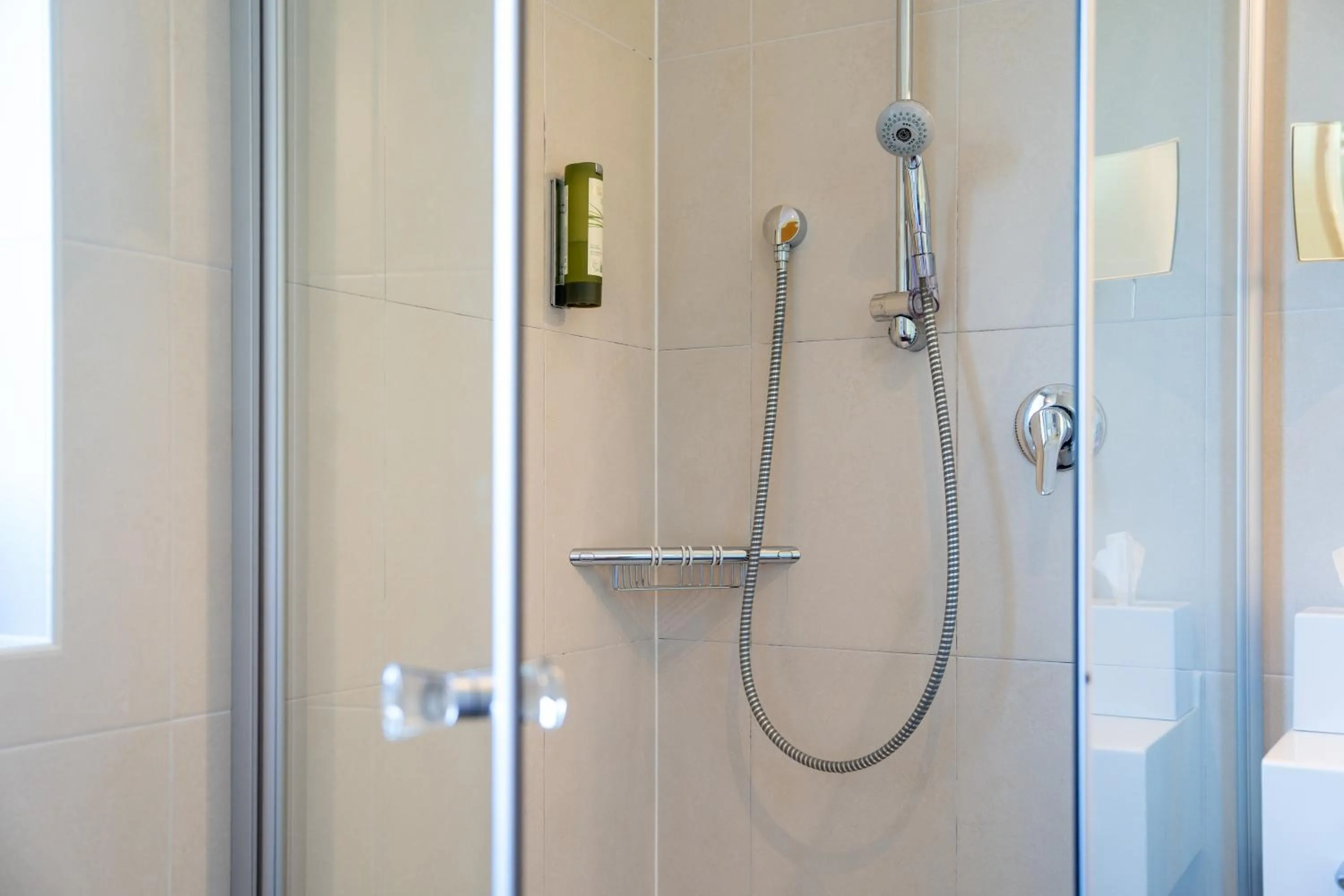 Shower in Sonus Alpis - Adults Only
