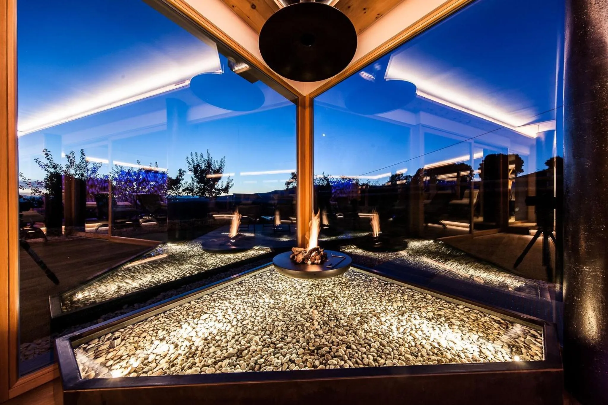 Decorative detail in Sonus Alpis - Adults Only