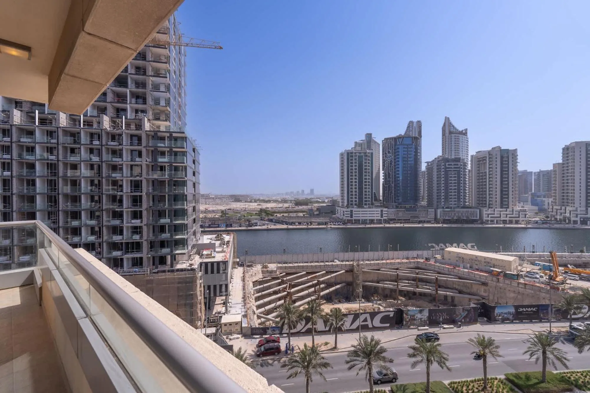 Glorious Studio with Easy City Access in Bay Square 9, Business Bay