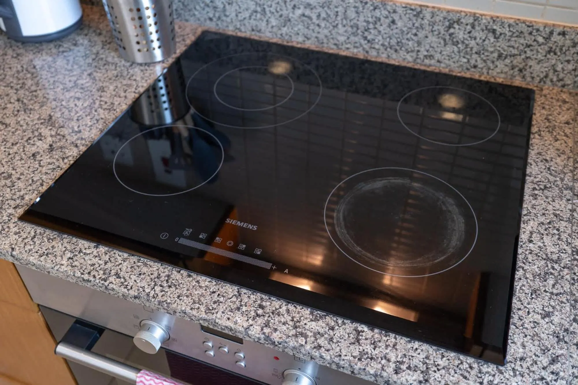 Glorious Studio with Easy City Access in Bay Square 9, Business Bay