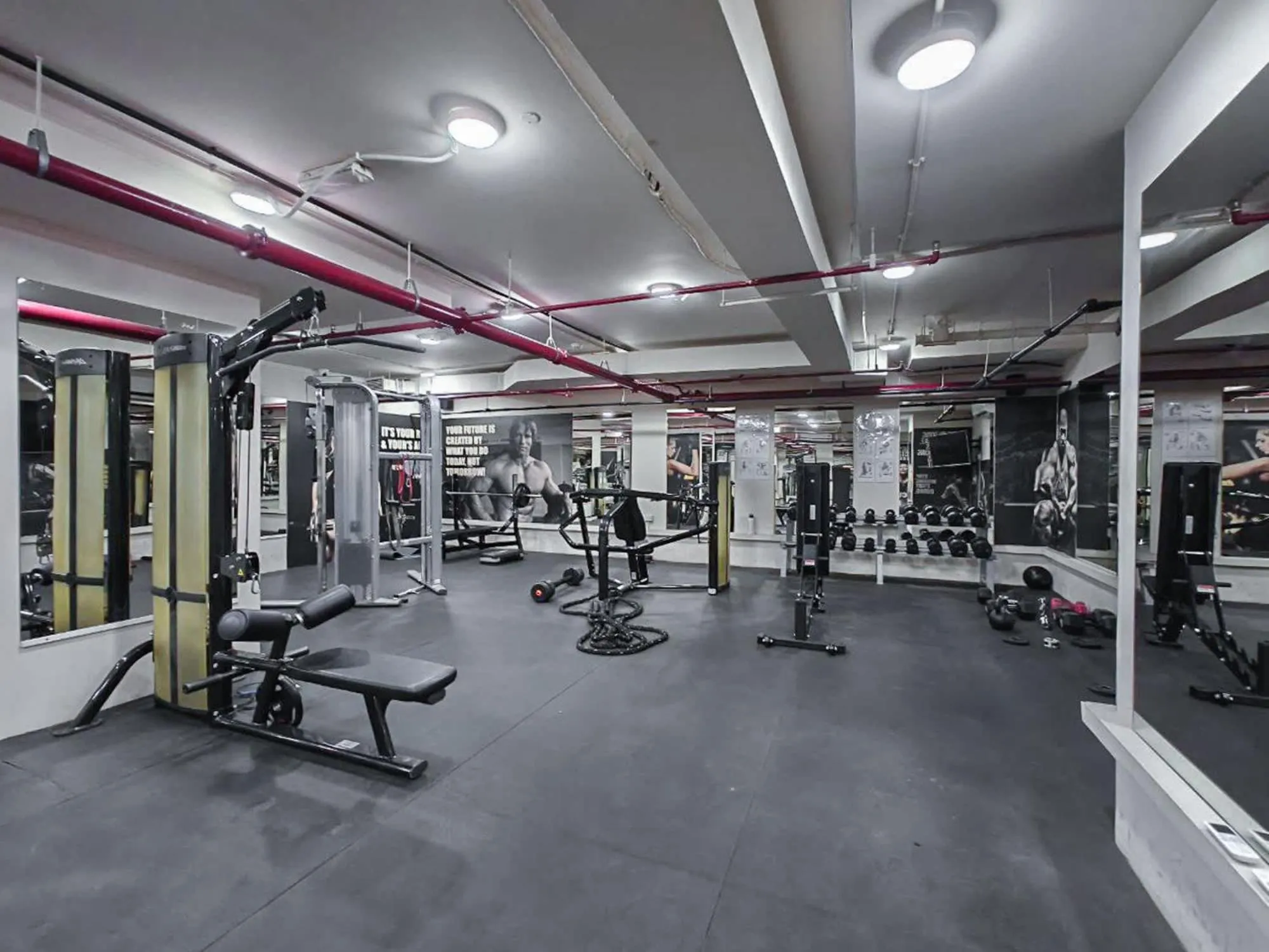 Glorious Studio with Easy City Access in Bay Square 9, Business Bay