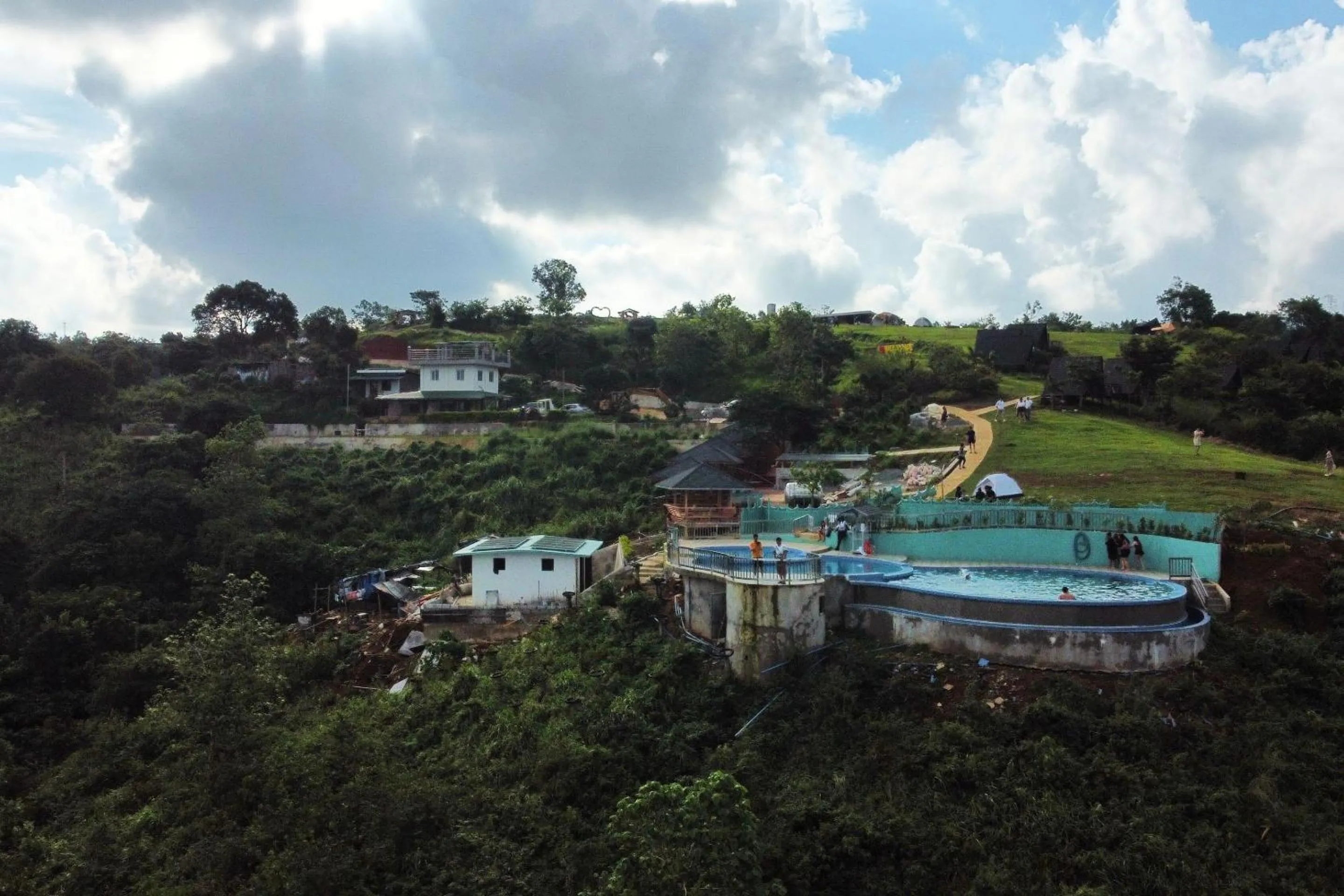 Property building in Viewscape Nature Park Tanay powered by Cocotel