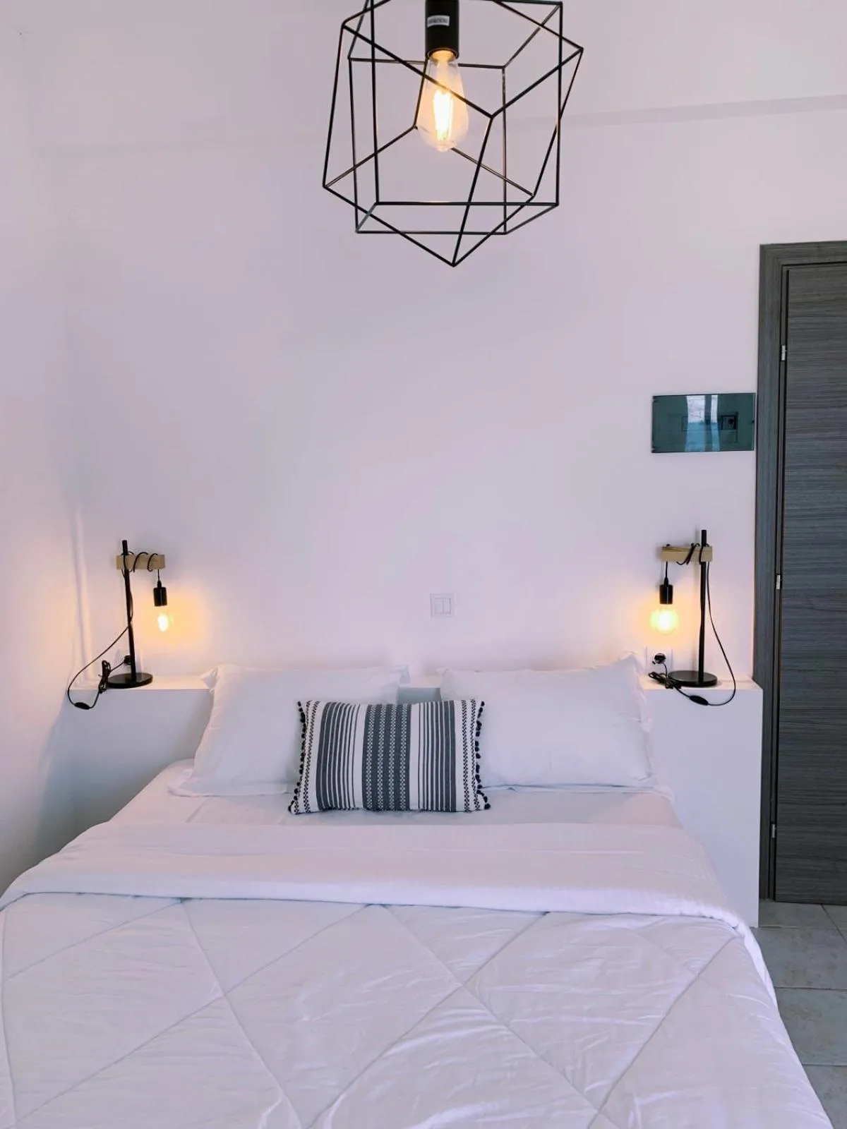 Bedroom, Bed in Alkyon Hotel