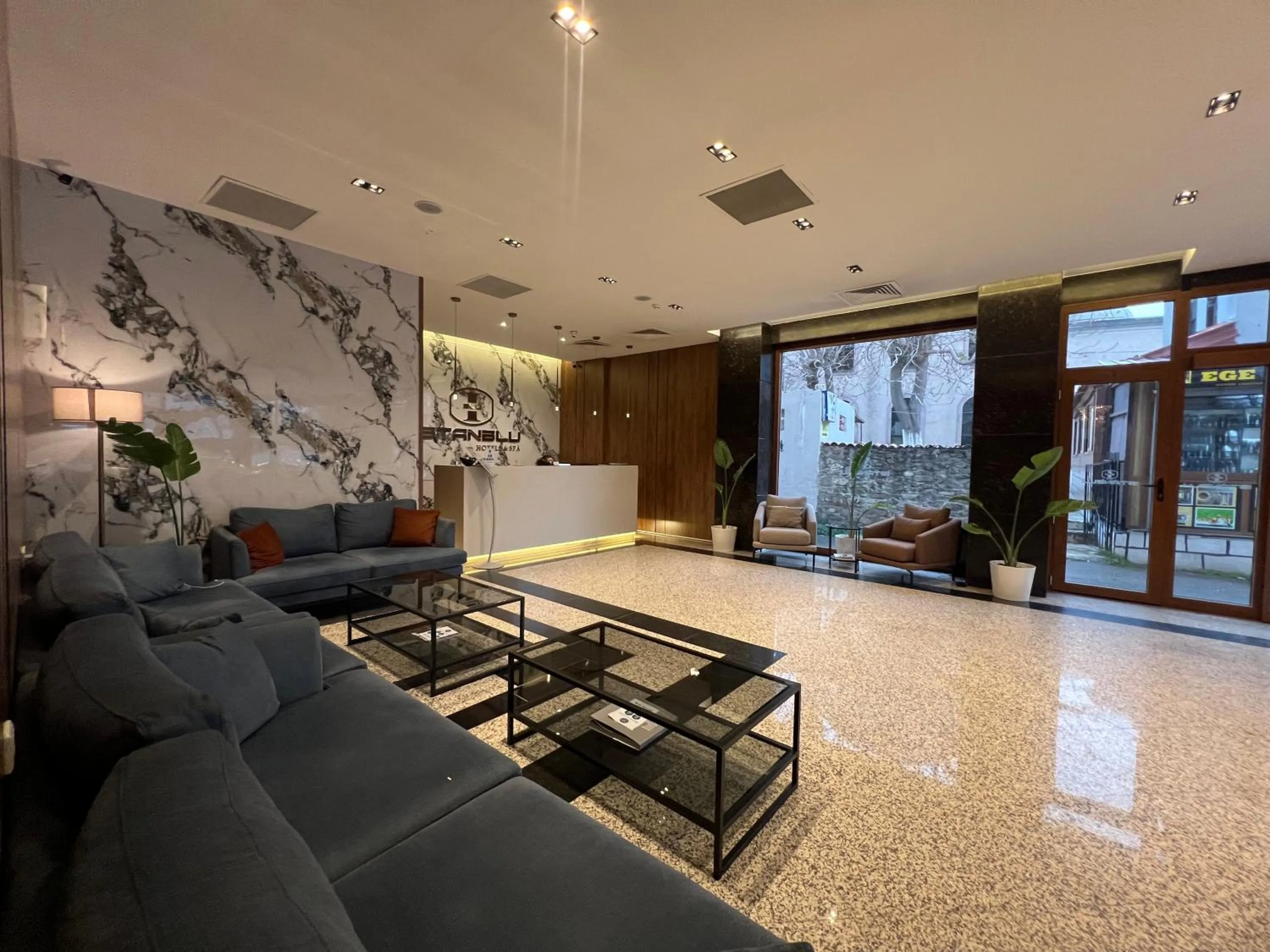 Lobby or reception in İstanblu Hotel&Spa