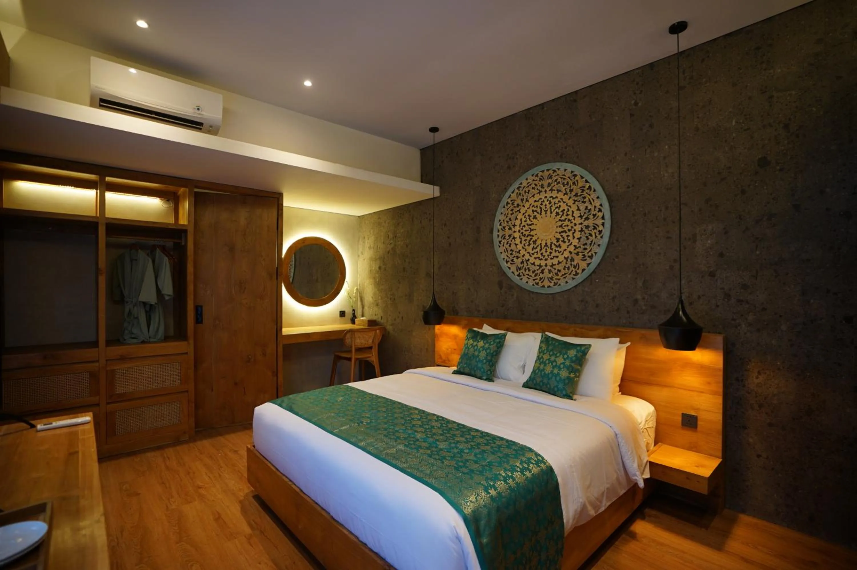 Photo of the whole room, Bed in The Shanti Graha Villas