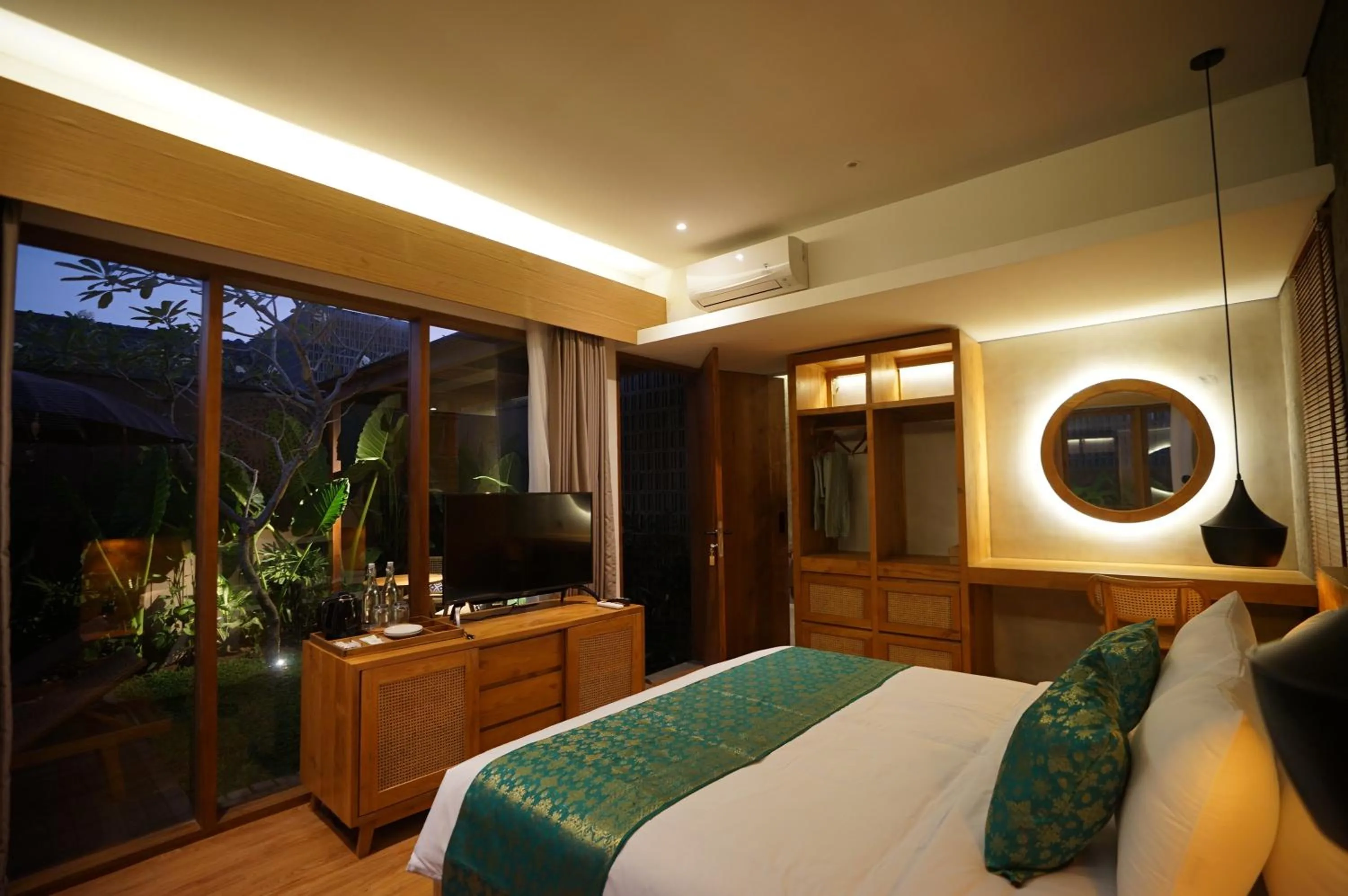 Bed in The Shanti Graha Villas