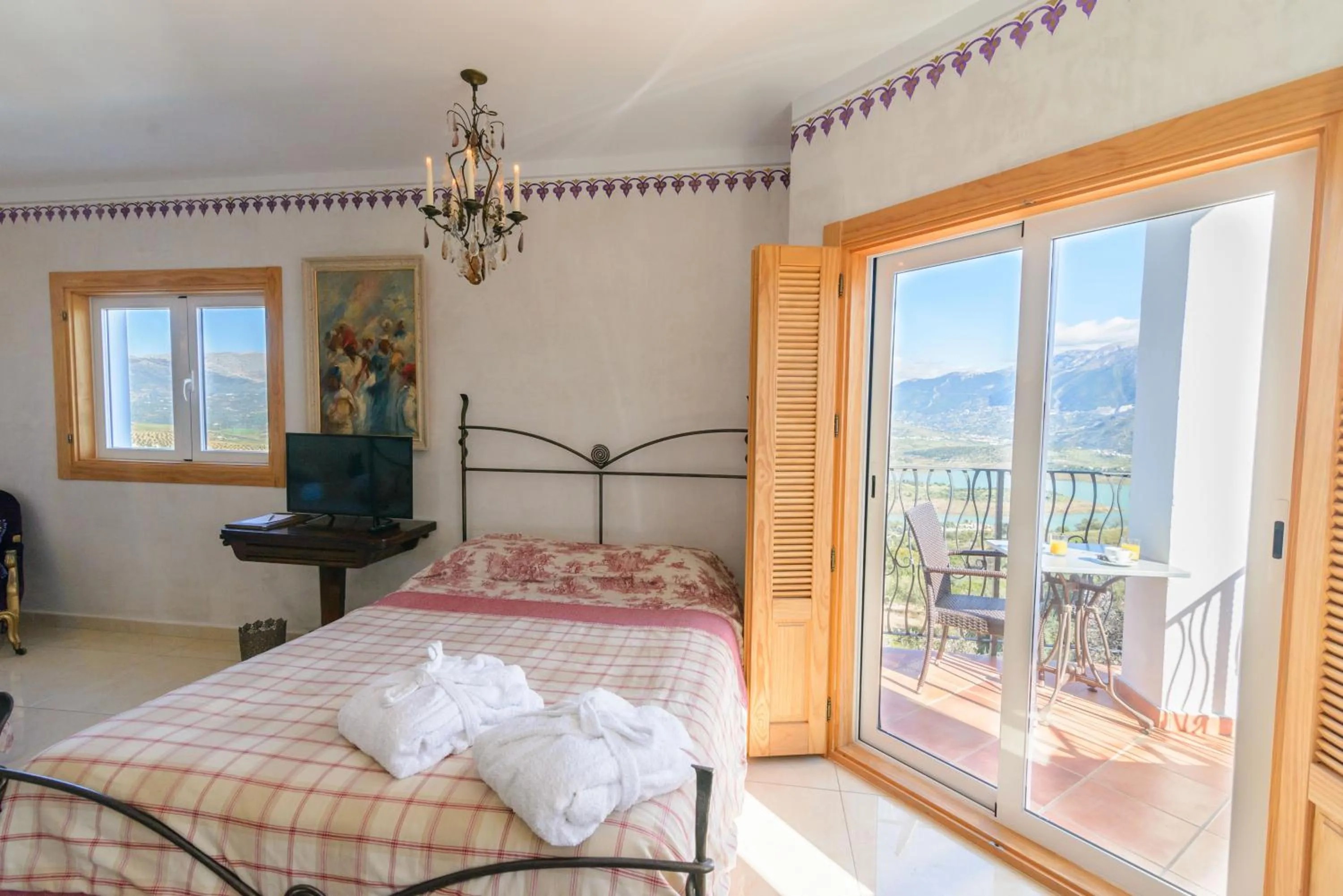 Bed in Las Orquideas Hotel Spain