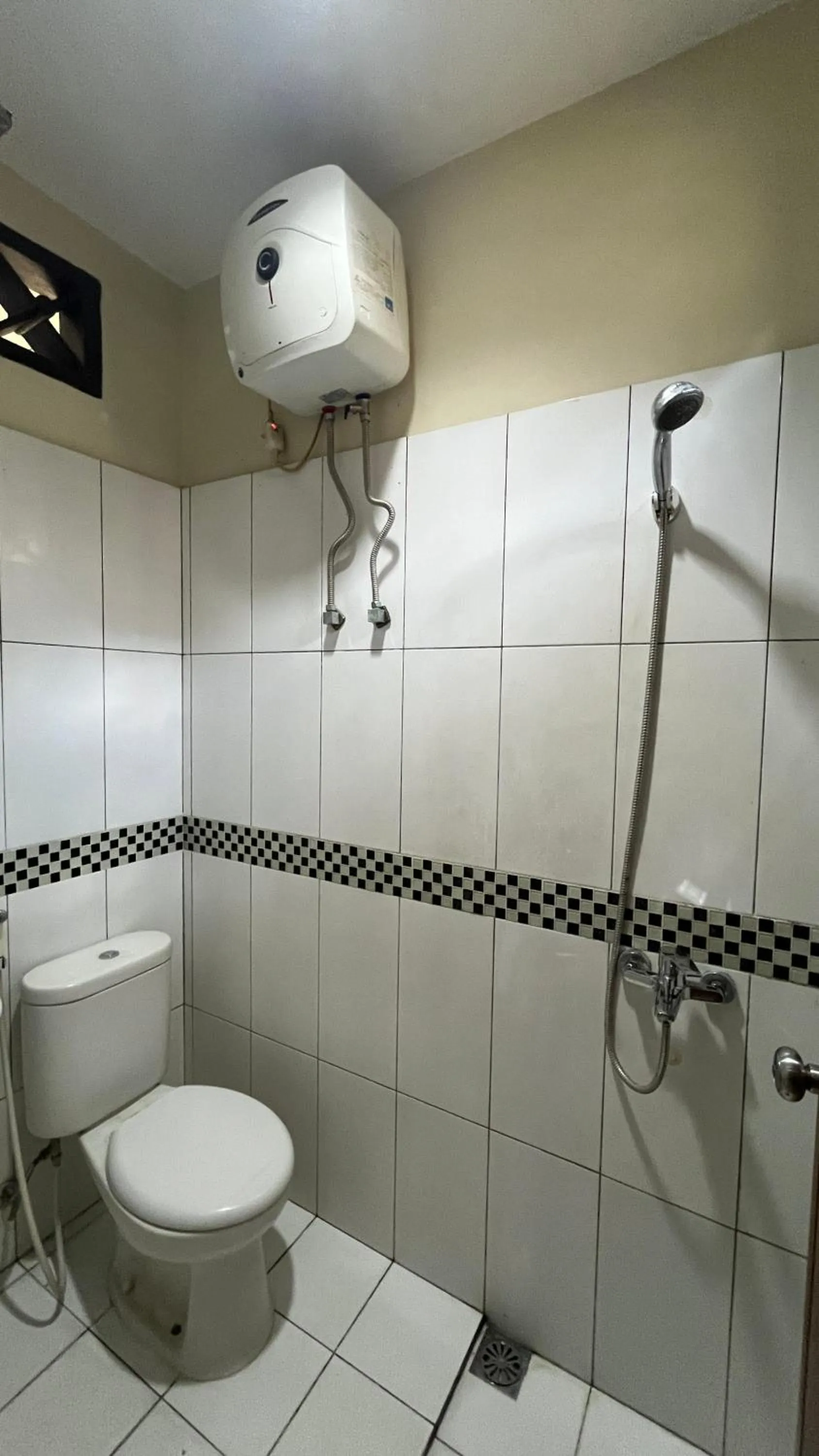 Bathroom in De Nusantara Hotel Syariah