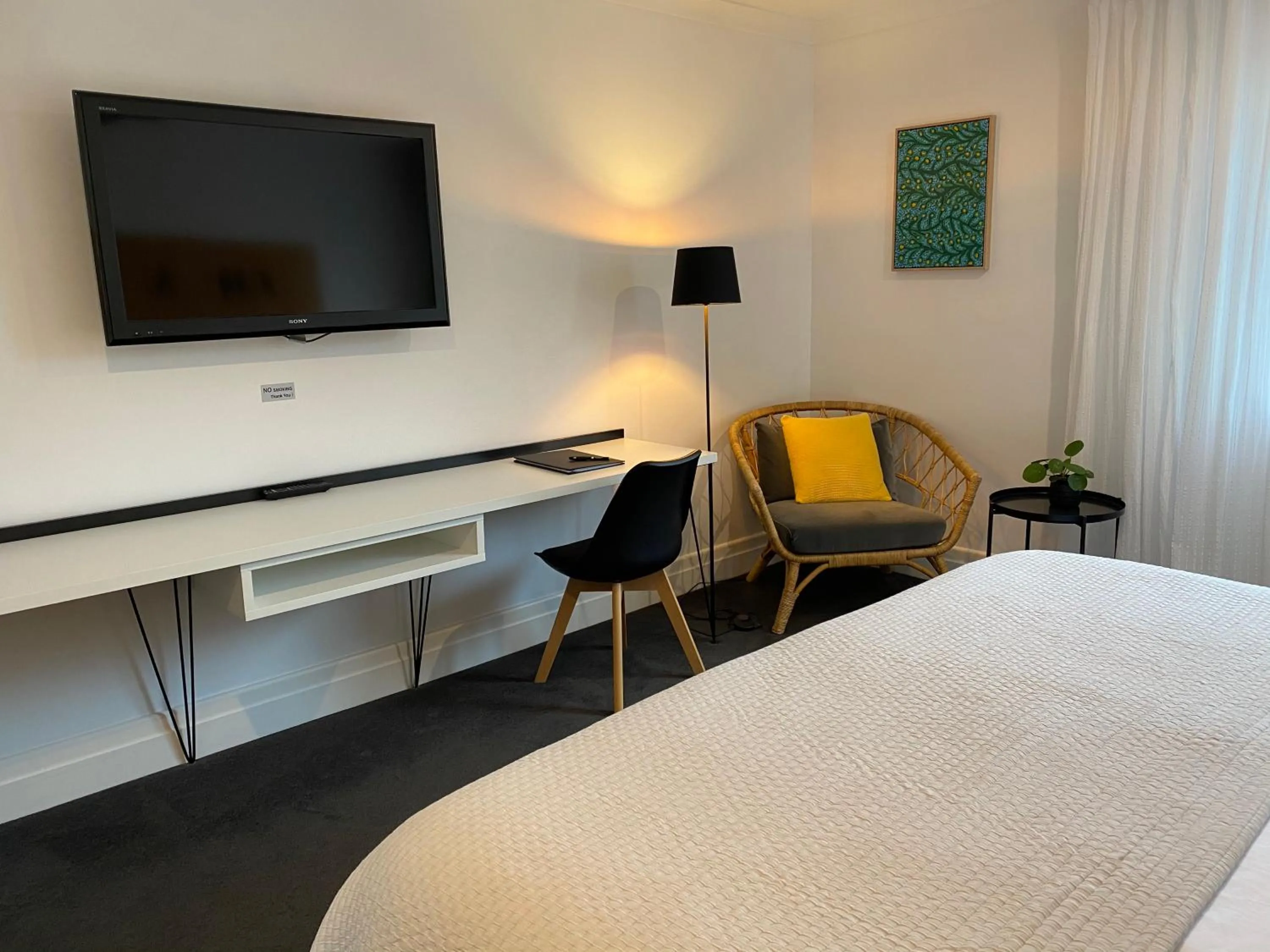 Bed in Sunny Side Up B&B Rye