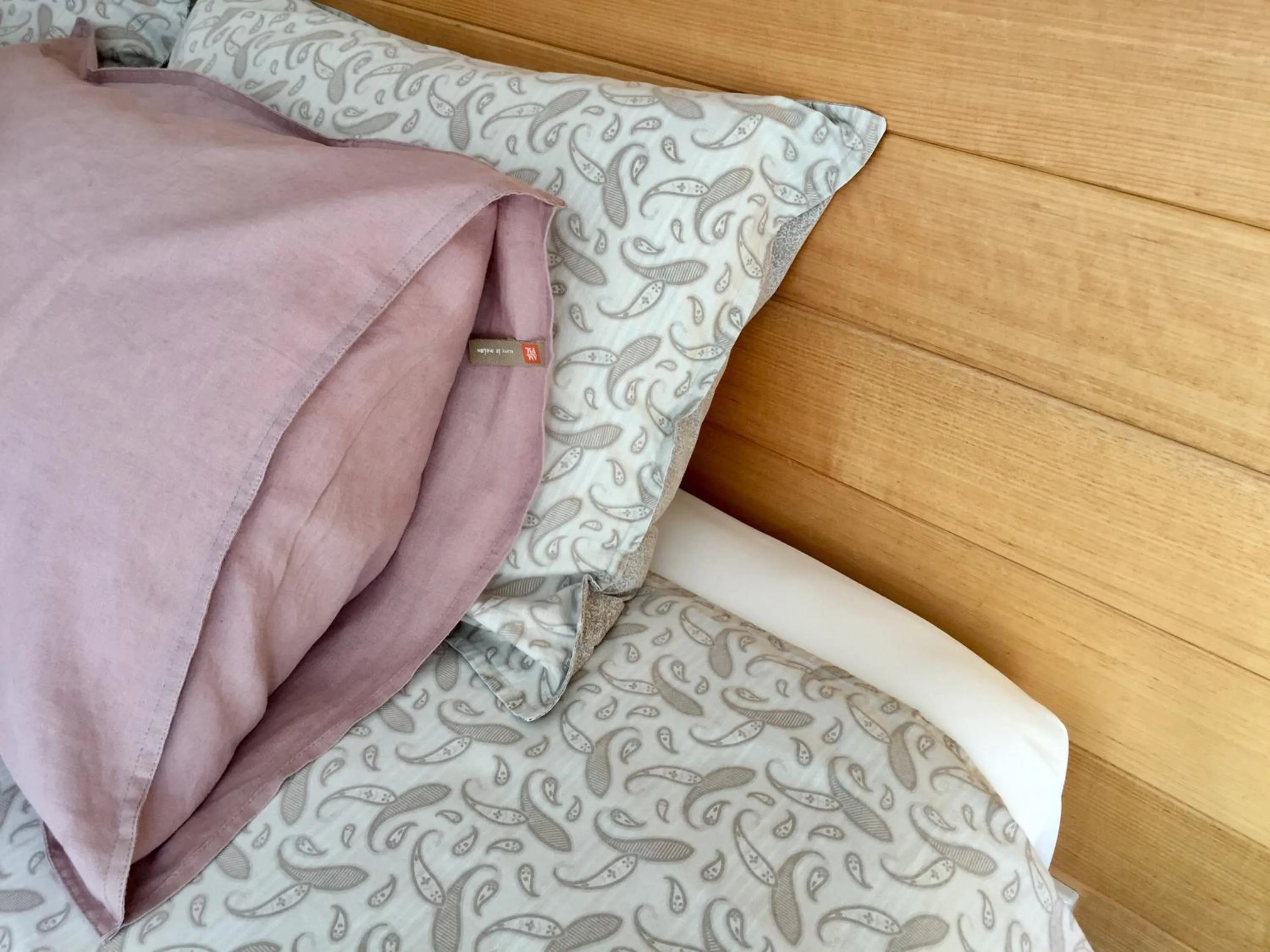 Bed in Sunny Side Up B&B Rye