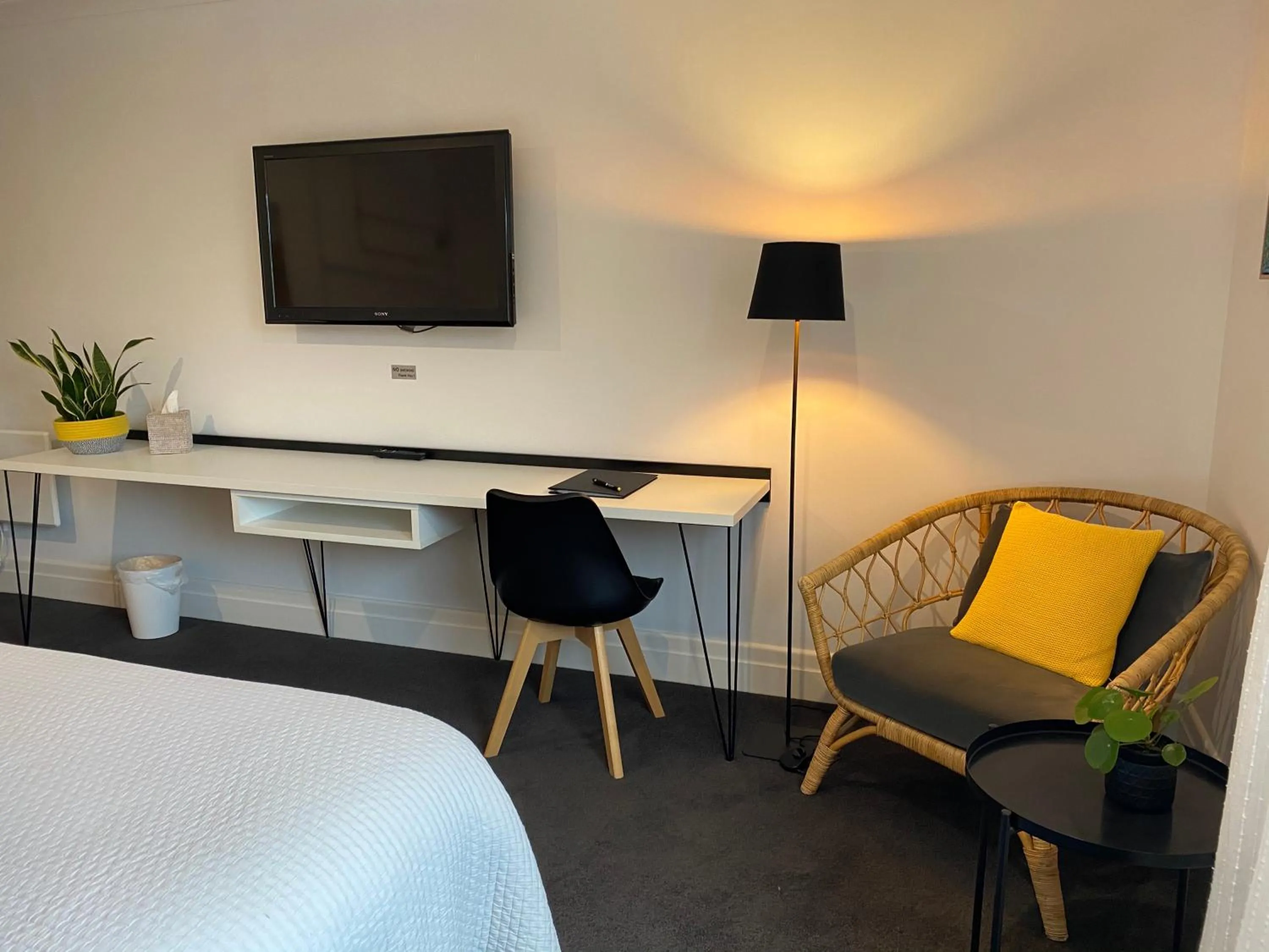 Bed in Sunny Side Up B&B Rye