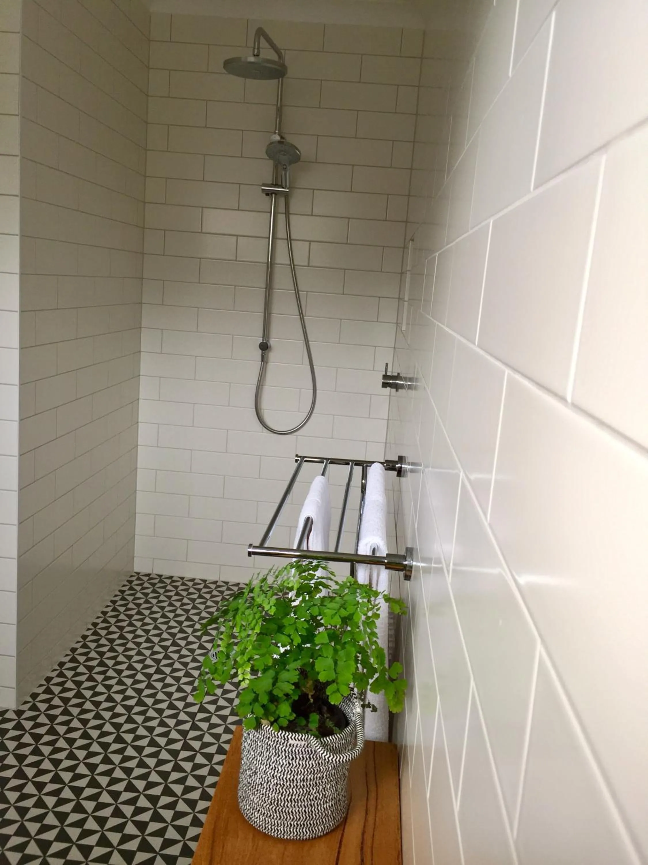 Shower in Sunny Side Up B&B Rye