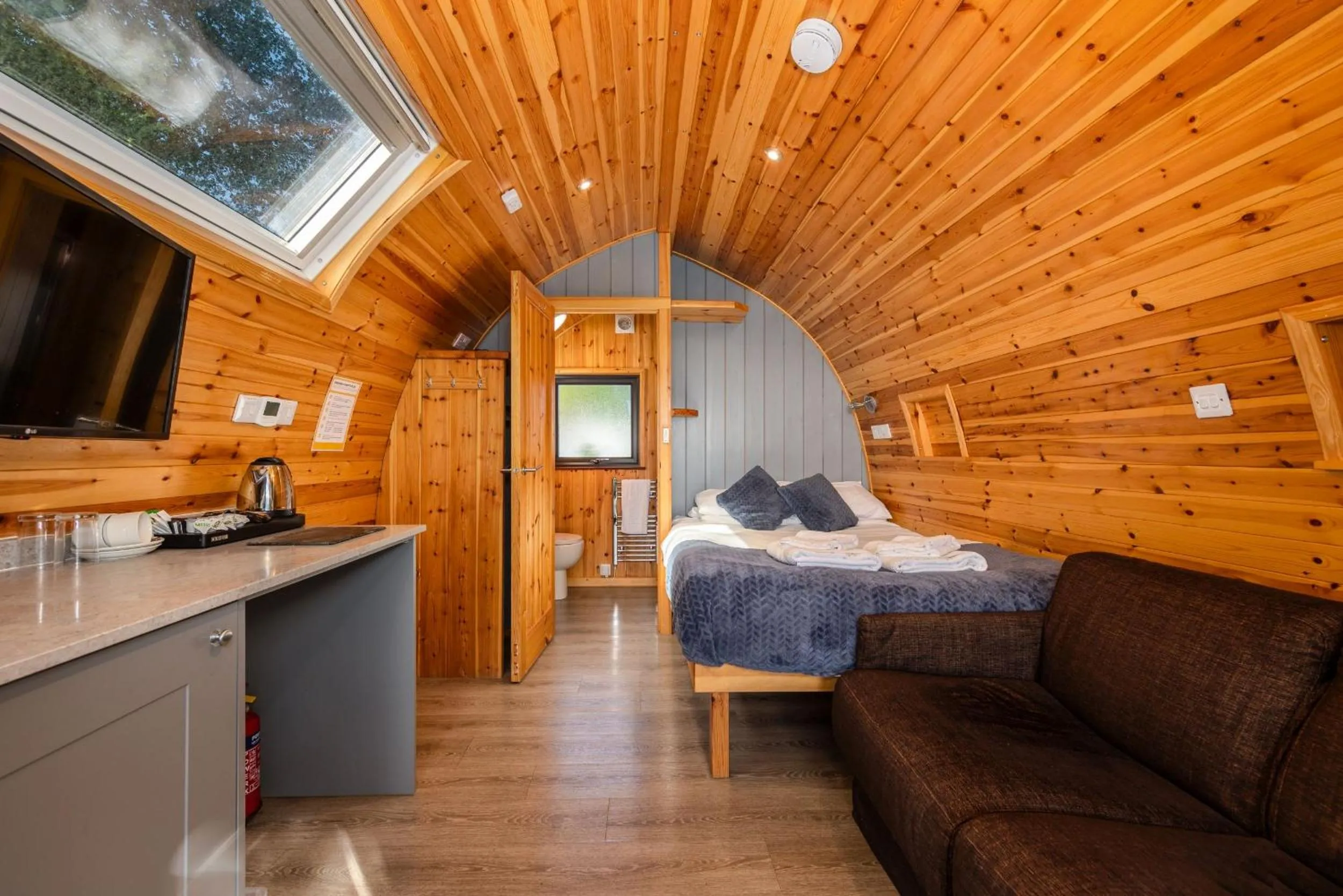 Photo of the whole room, Bed in The Kellbank