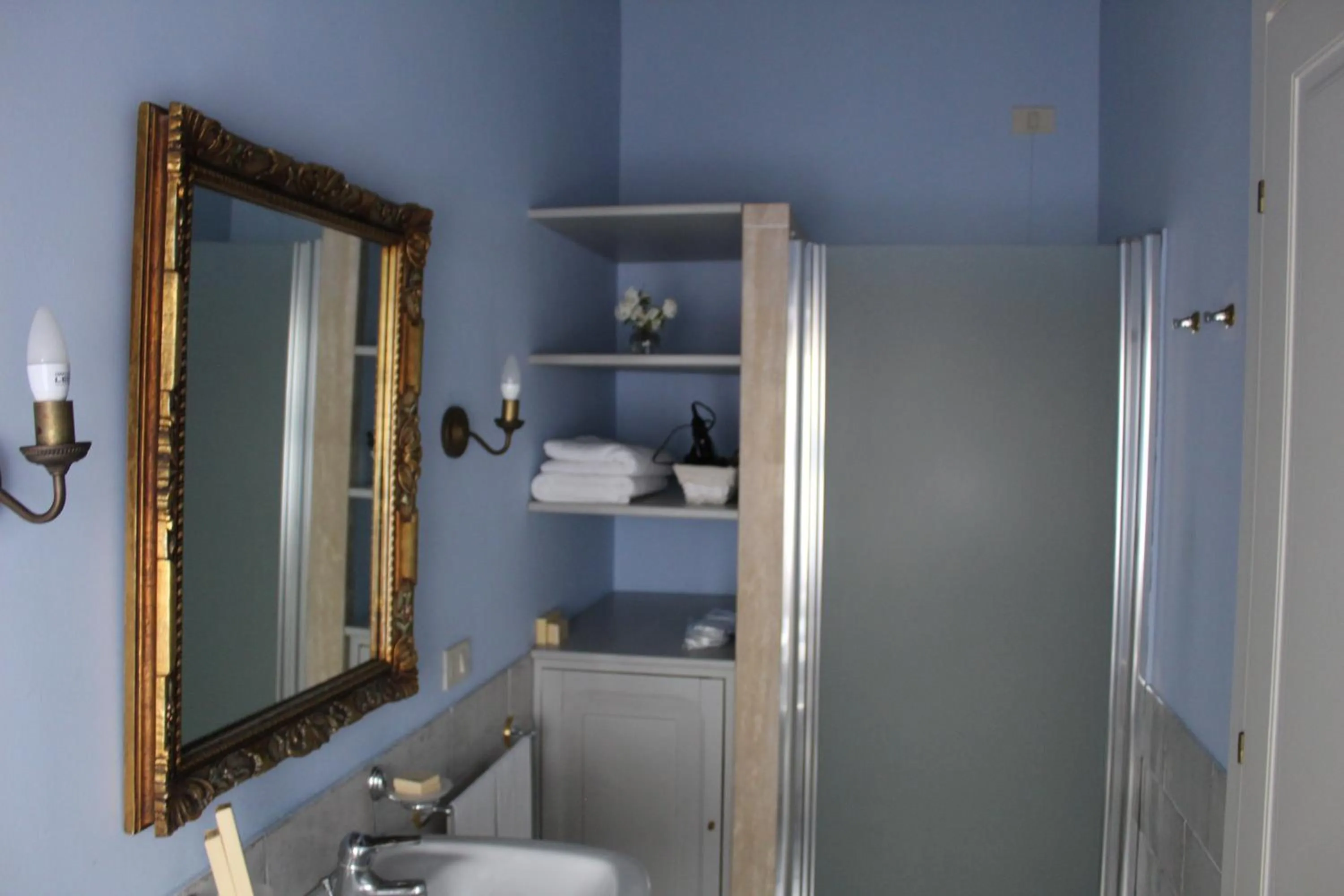 Bathroom in Villarondanella